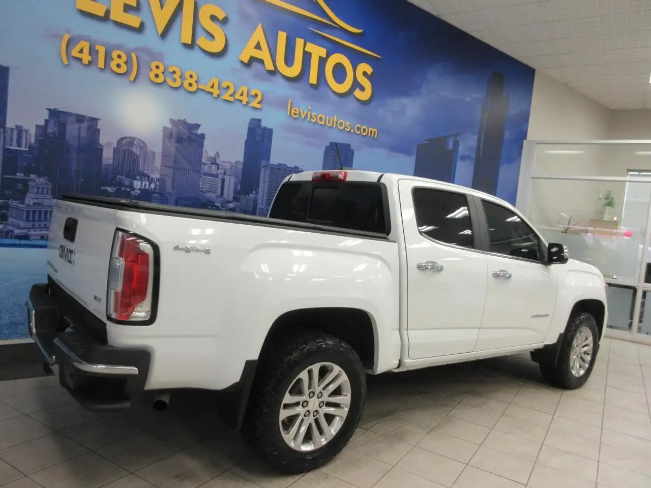 GMC Canyon снимка GMC Canyon