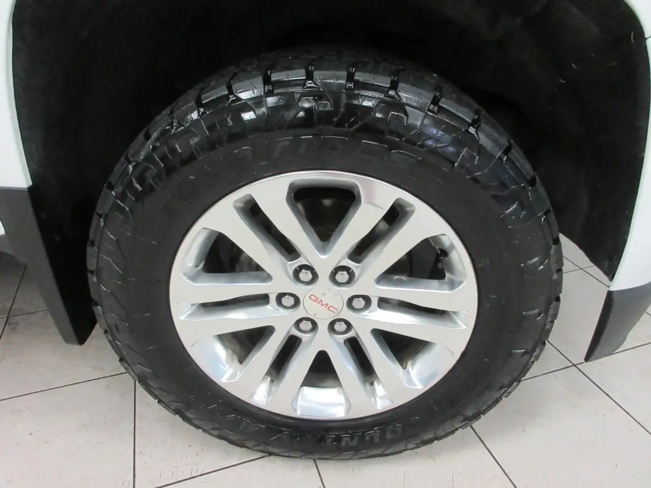 GMC Canyon снимка GMC Canyon