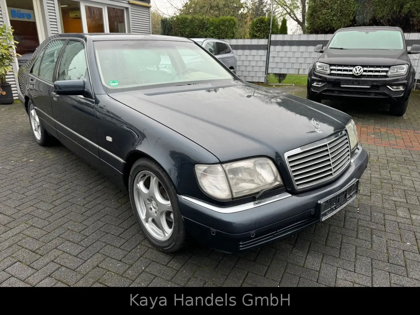 Mercedes-Benz S 420 TOP ZUSTAND Xenon+2.Hand+PDC+Rollo+V8 Černá - 2