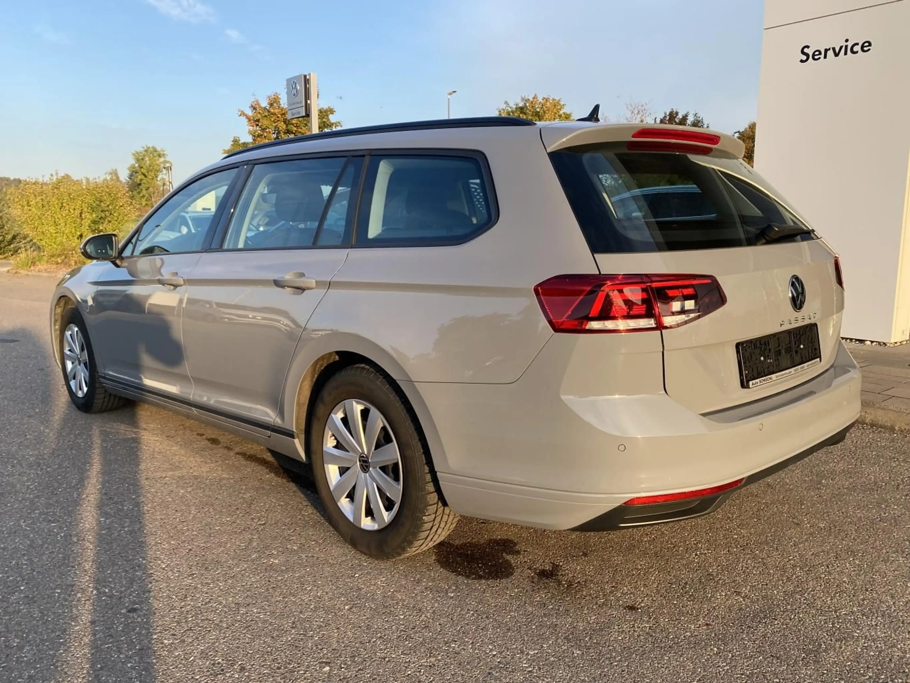 Volkswagen Passat Variant 1.5 TSI DSG CONCEPTLINE APP-CONNE — photo 4
