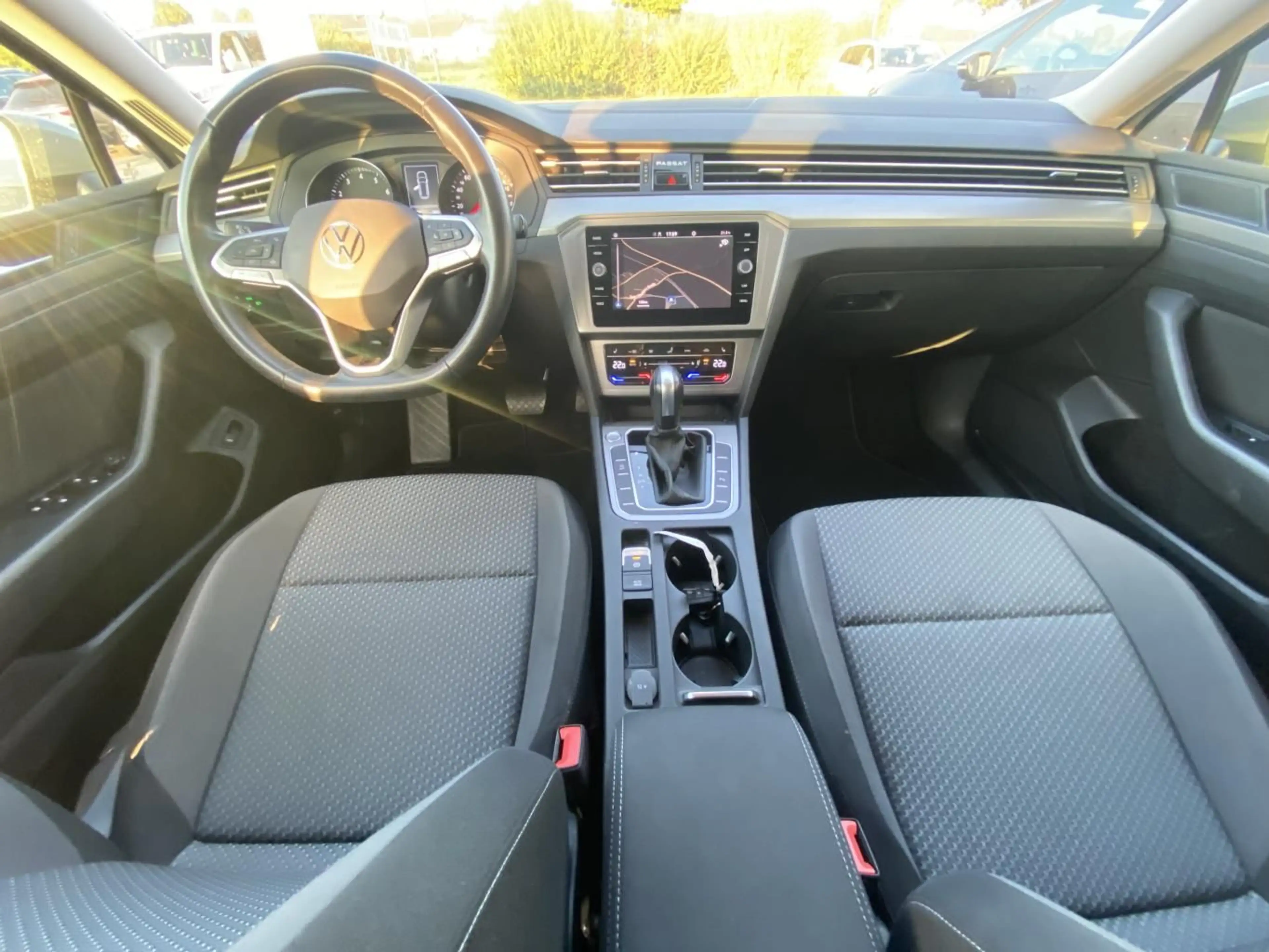 Volkswagen Passat Variant 1.5 TSI DSG CONCEPTLINE APP-CONNE — photo 13