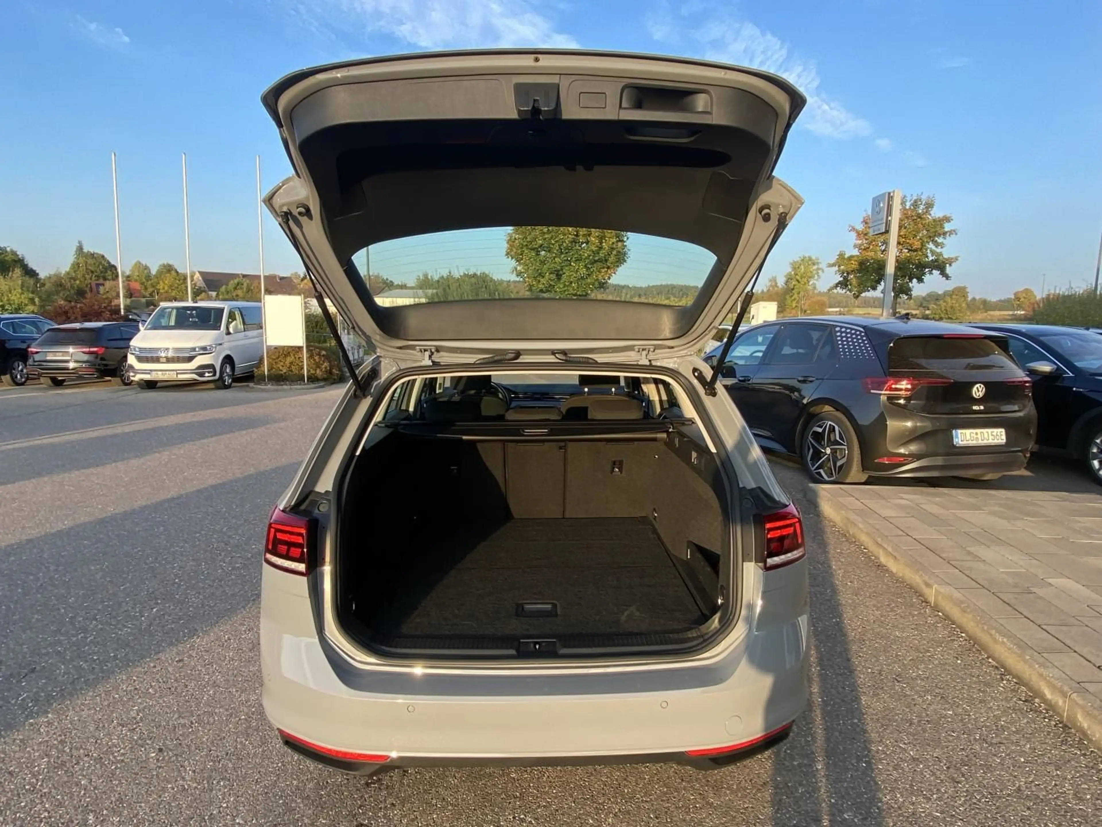 Volkswagen Passat Variant 1.5 TSI DSG CONCEPTLINE APP-CONNE — photo 15