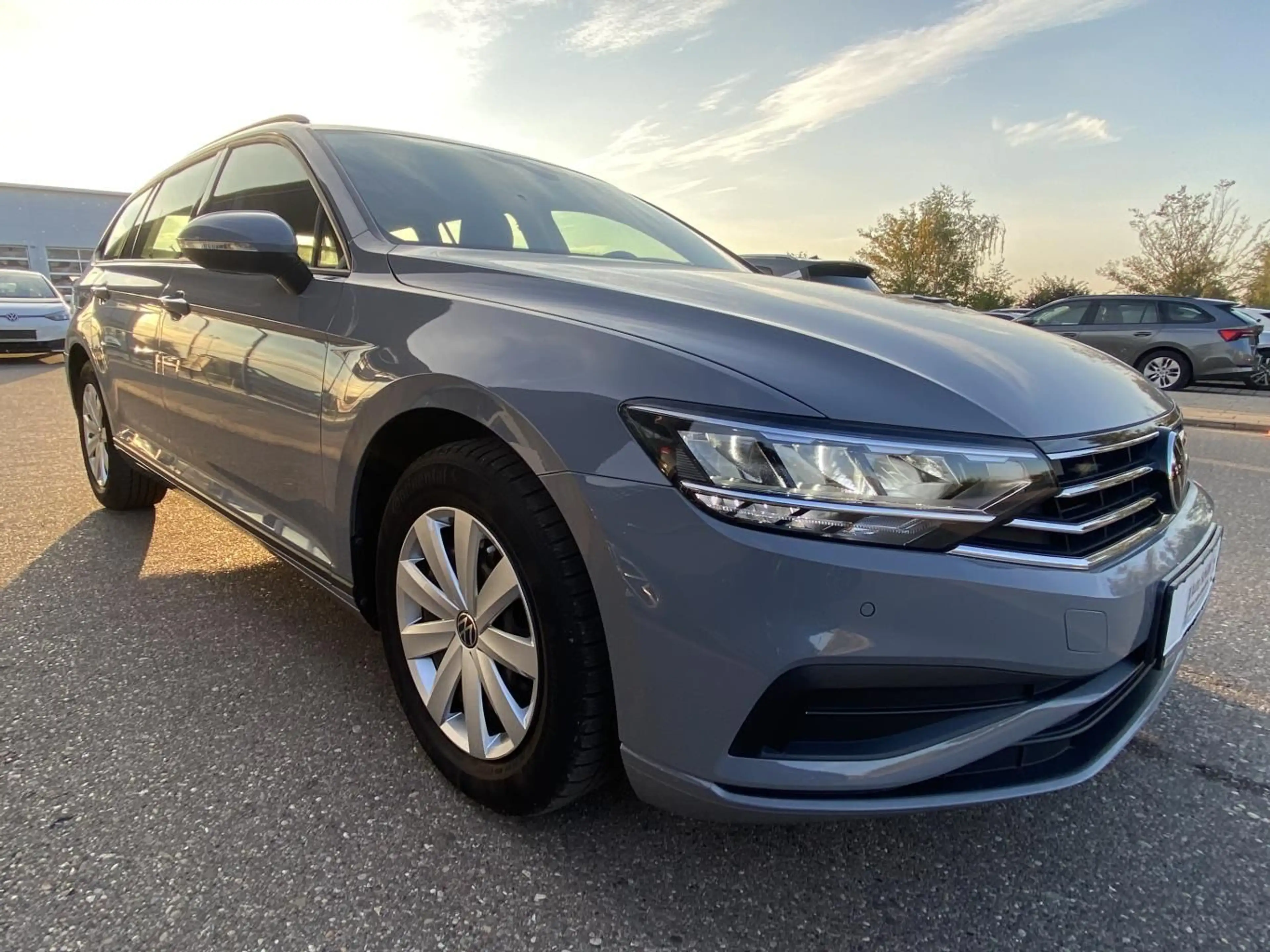 Volkswagen Passat Variant 1.5 TSI DSG CONCEPTLINE APP-CONNE — photo 7