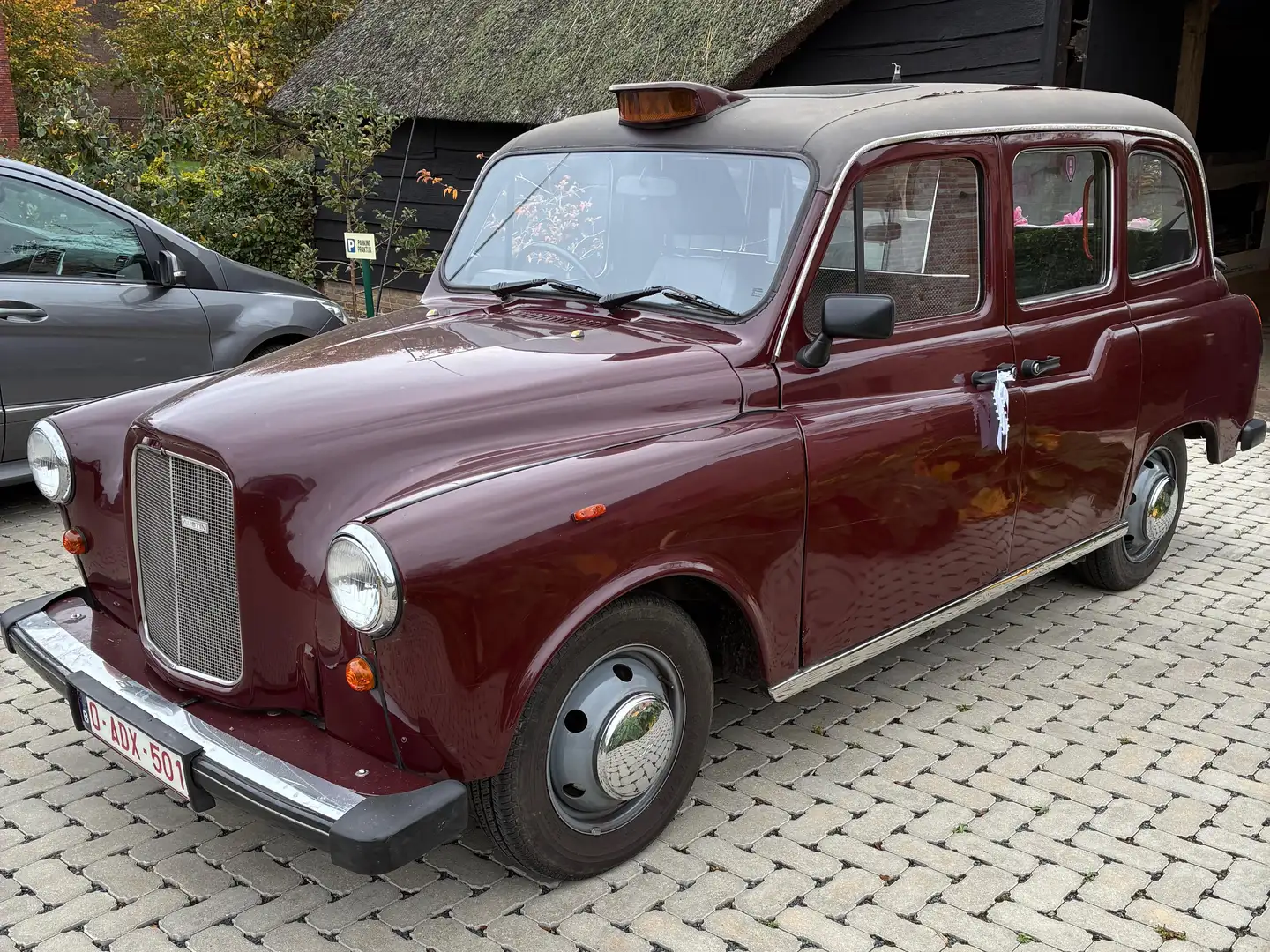 Austin London taxi FX4 Rot - 1