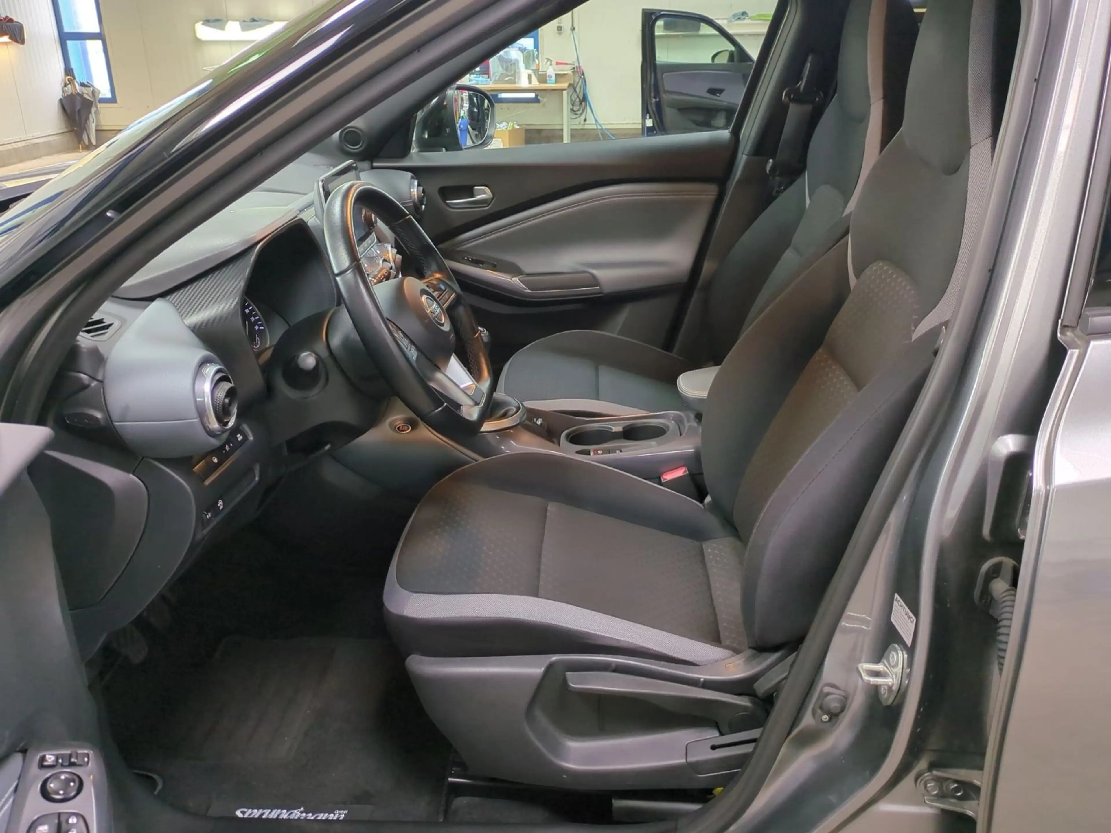 Nissan Juke 1.0 DIG-T N-Connecta*Navi*RFK*SHZ*uvm.* — photo 12