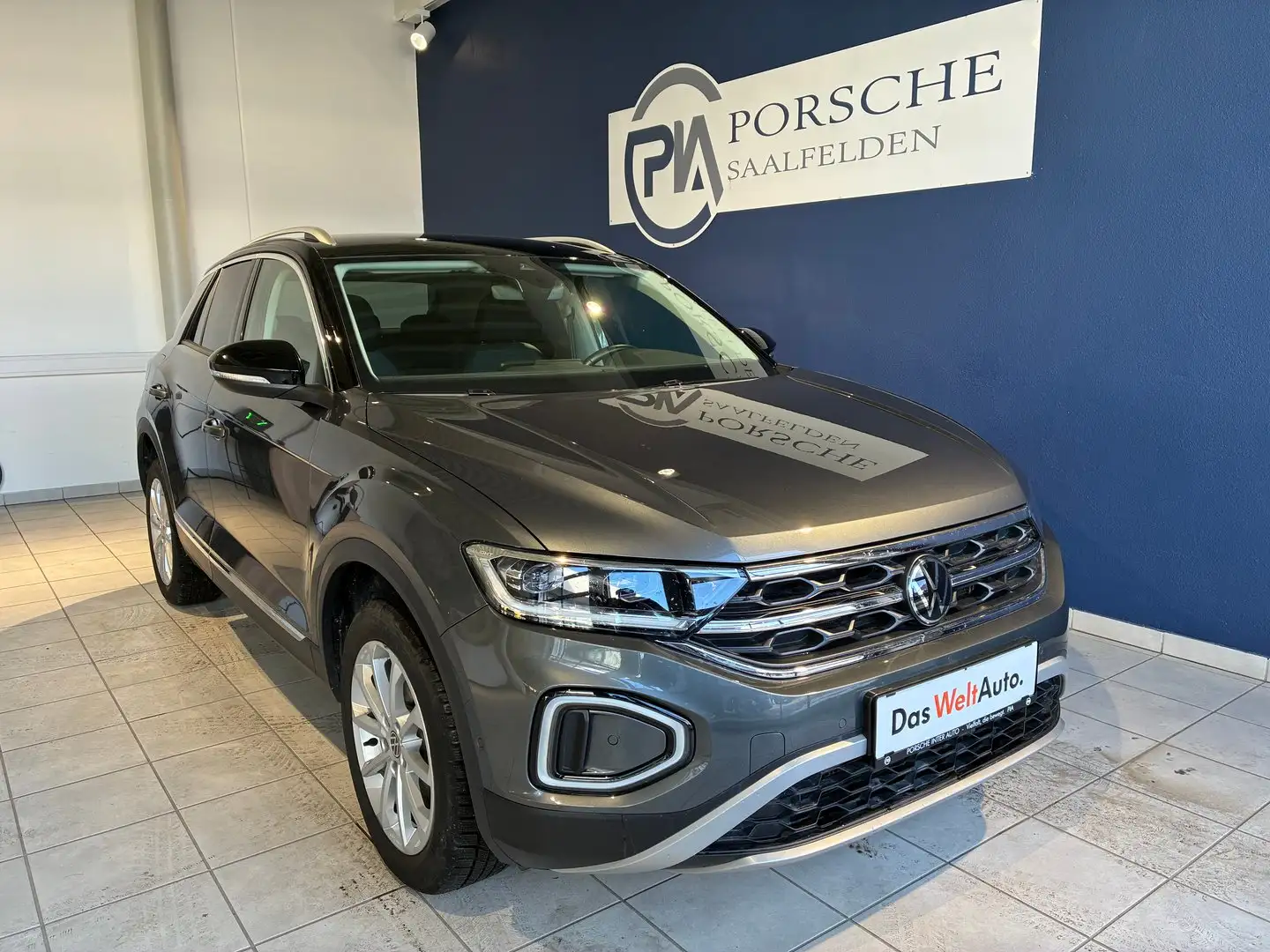 Volkswagen T-Roc Style TSI DSG Grau - 1