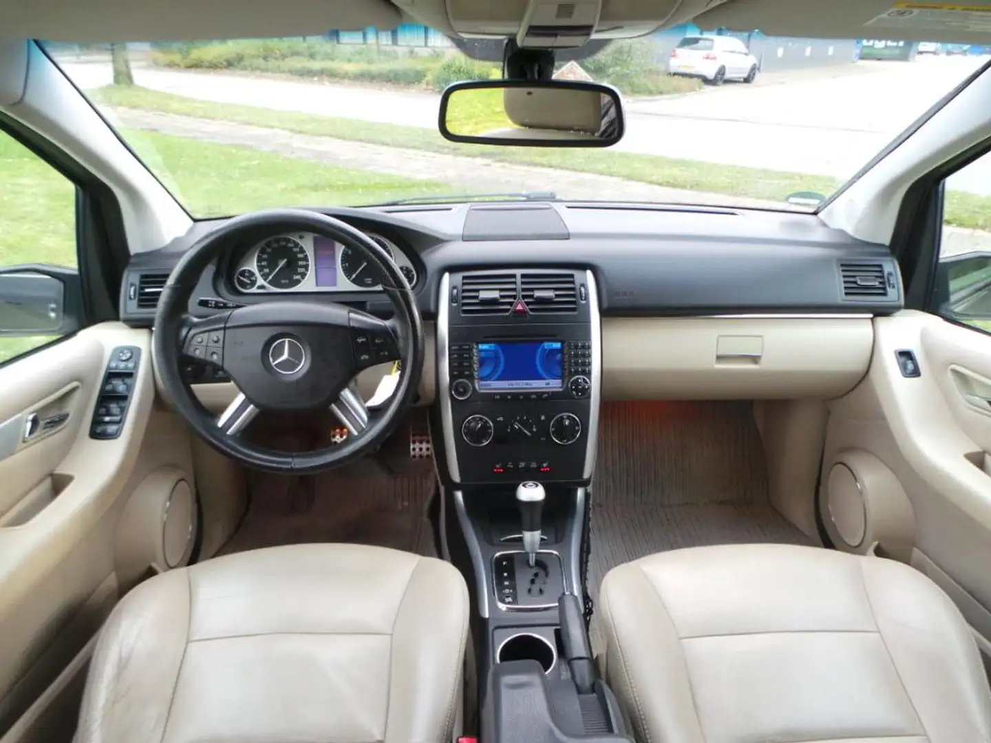 Mercedes-Benz B 200 Turbo ( AUTOMAAT + INRUIL MOGELIJK ) Negro - 2