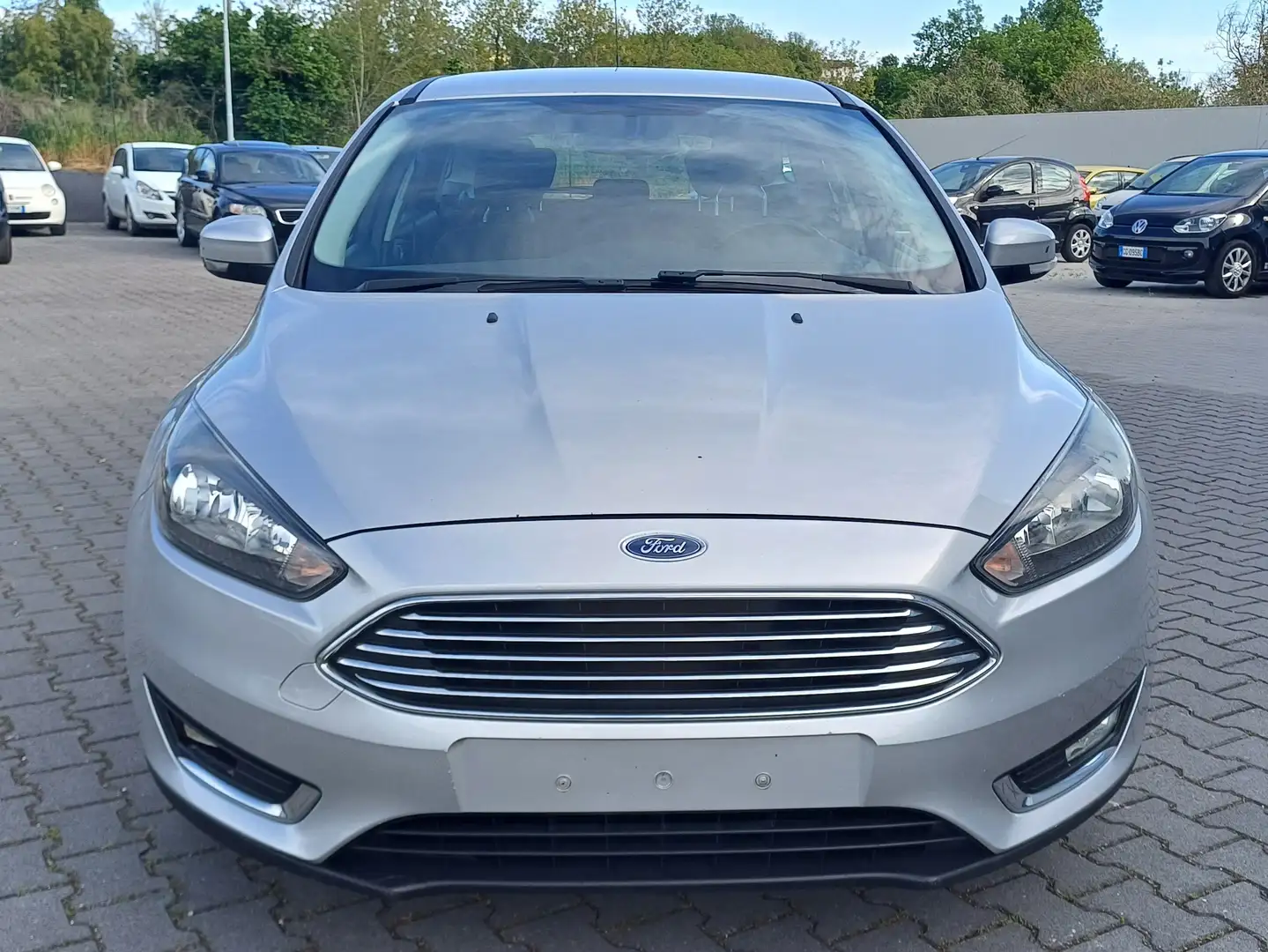Ford Focus Ford Focus Sw 1.5 tdci Business IVA ESPOSTA Plateado - 2