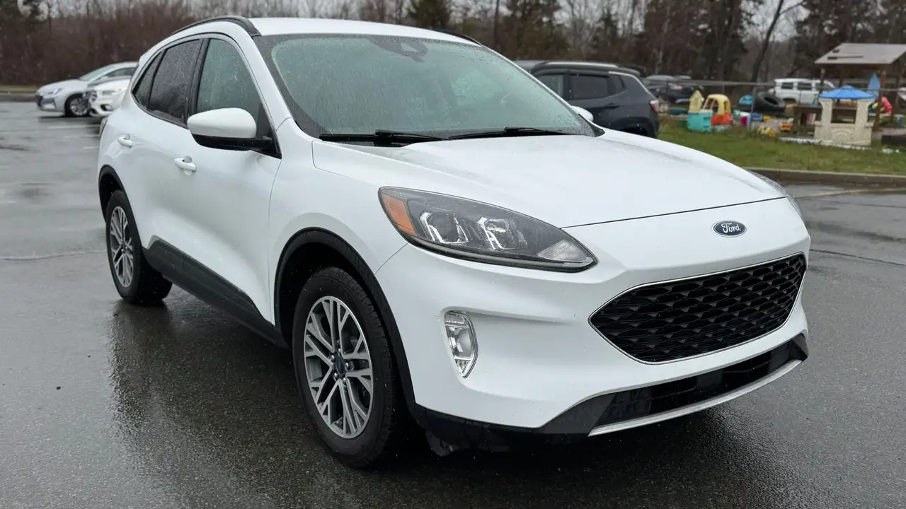 Ford Escape снимка Ford Escape