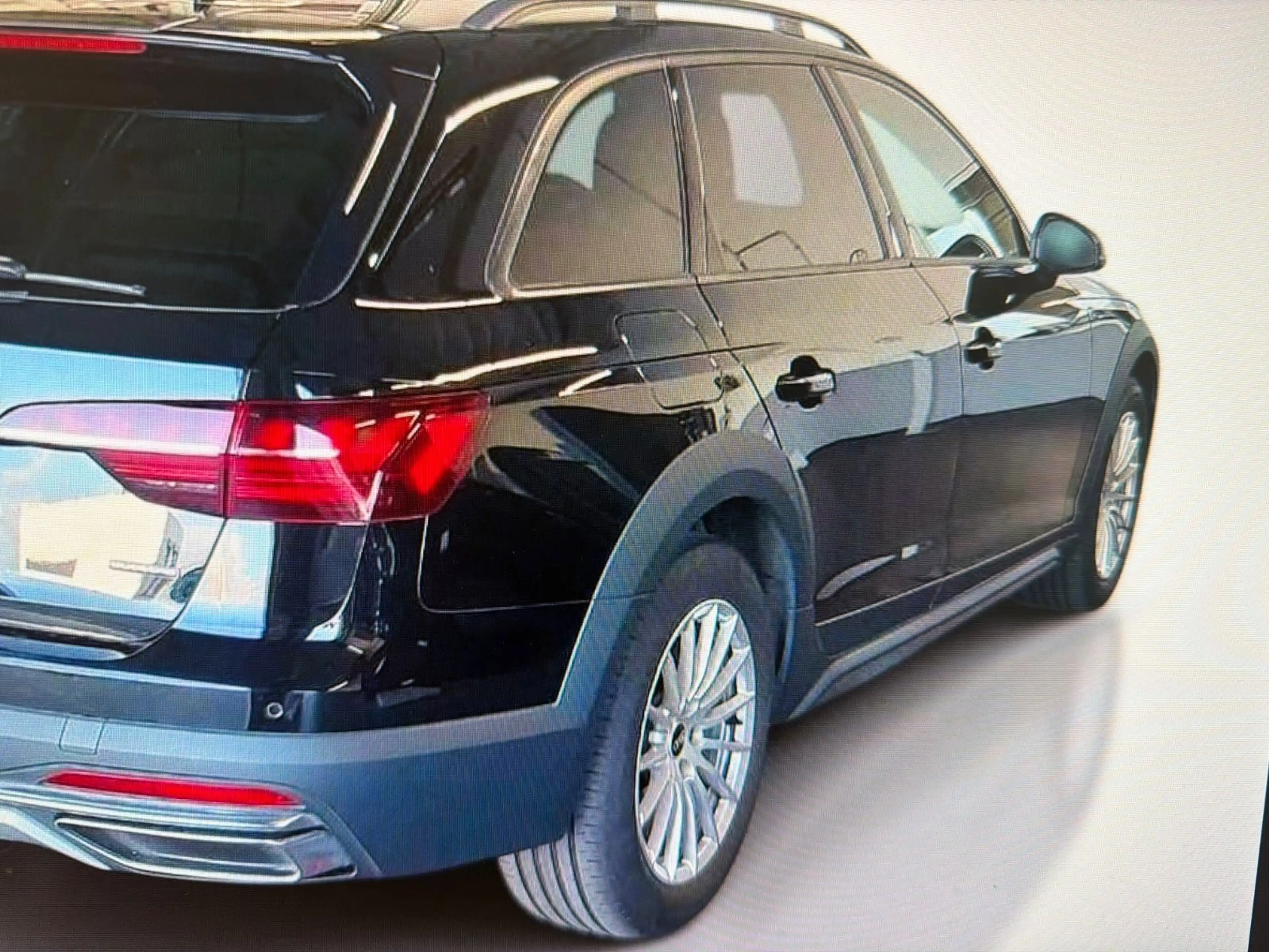 Audi A4 allroad quattro 40 TDI/AHK/KAMERA/LED/DSG/ — photo 2