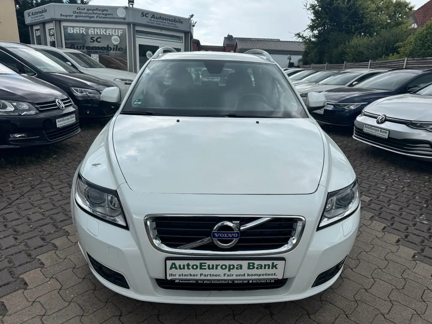 Volvo V50 Kombi 1.6 D Business Pro Edition Weiß - 2