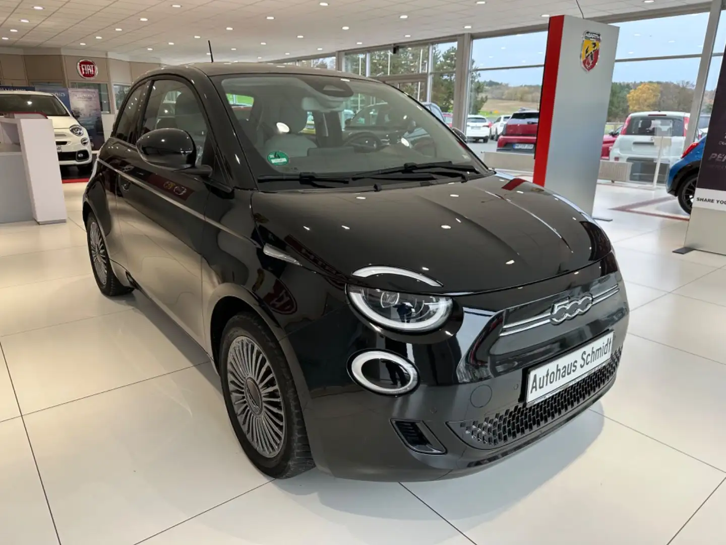 Fiat 500e Icon Schwarz - 2
