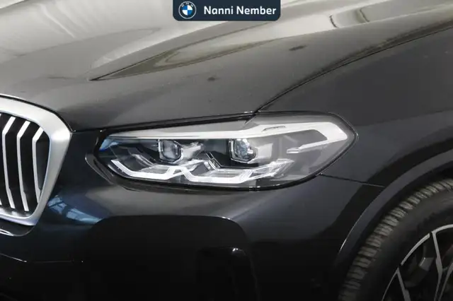 BMW X3 view 5