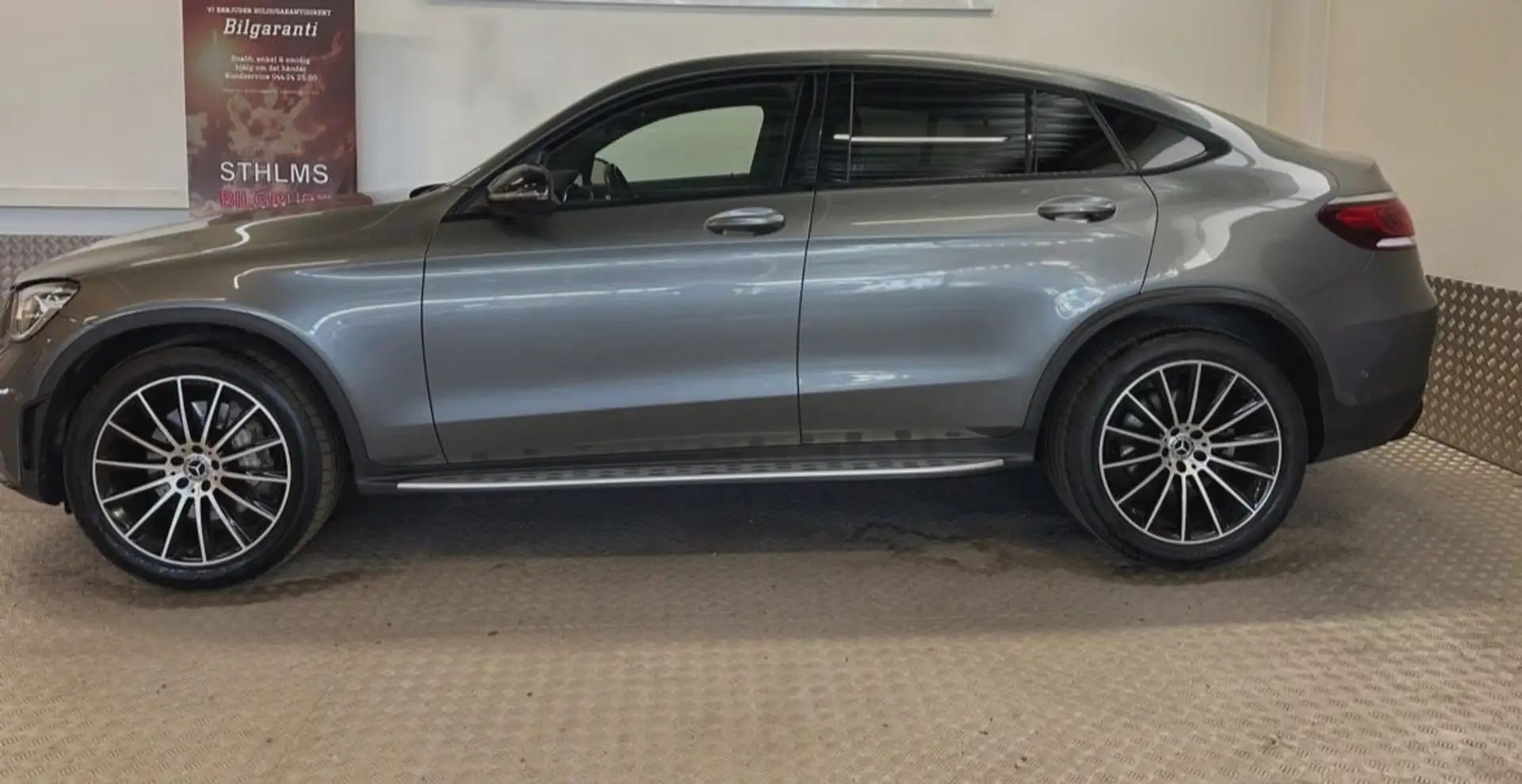 Mercedes-Benz GLC 300 300d 4Matic 9G-Tronic - 2