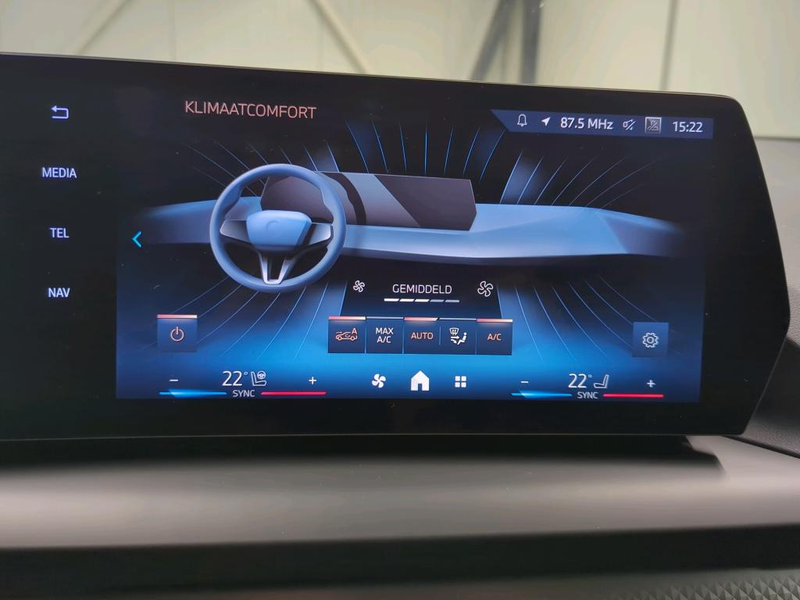 BMW 120 1-serie M Sport Design Edition | 18" | Privacy Gla — photo 8