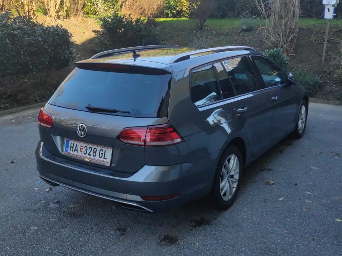 Volkswagen Golf Variant Golf Variant Comfortline 1,6 TDI DSG Comfortline Grau - 2