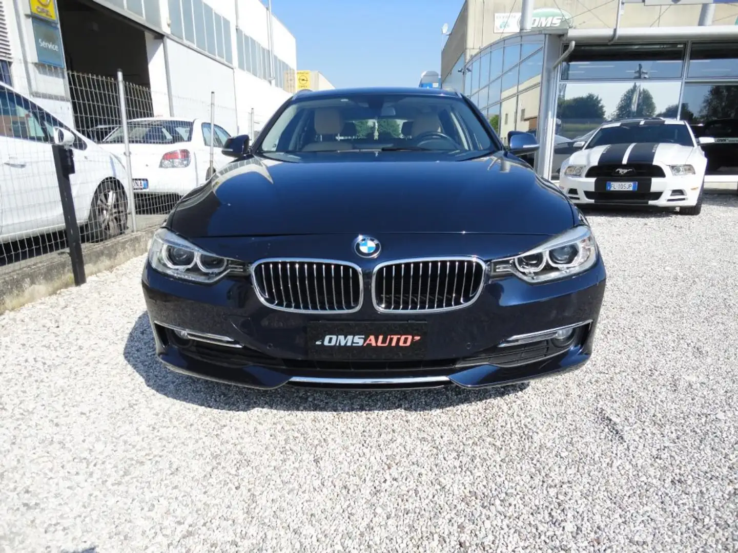 BMW 320 d Touring Luxury aut. pelle navi pro xeno Blu/Azzurro - 2