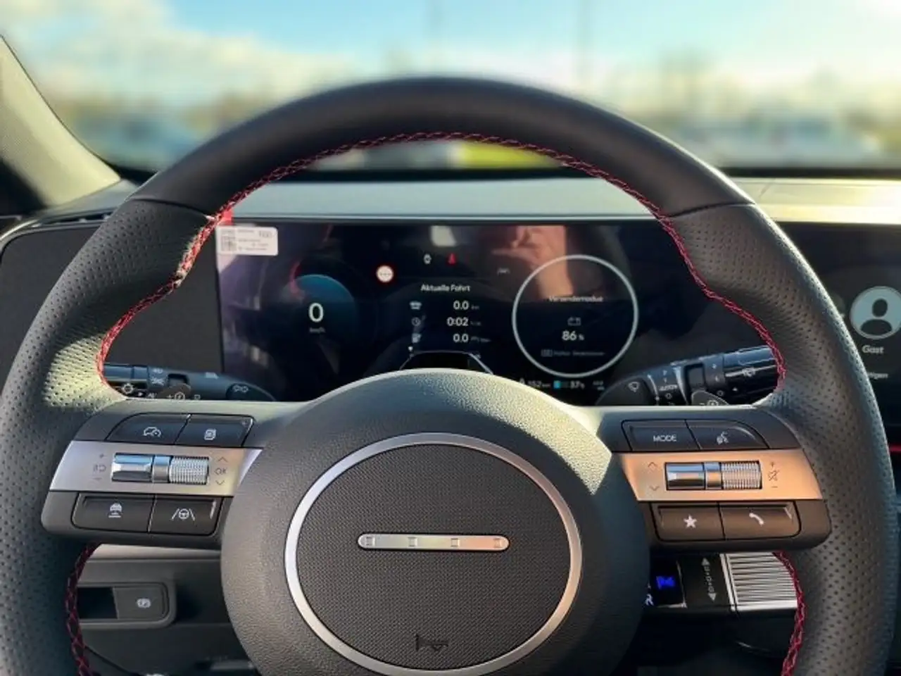 Hyundai KONA 65,4kWh N-Line el. Heckklappe 8