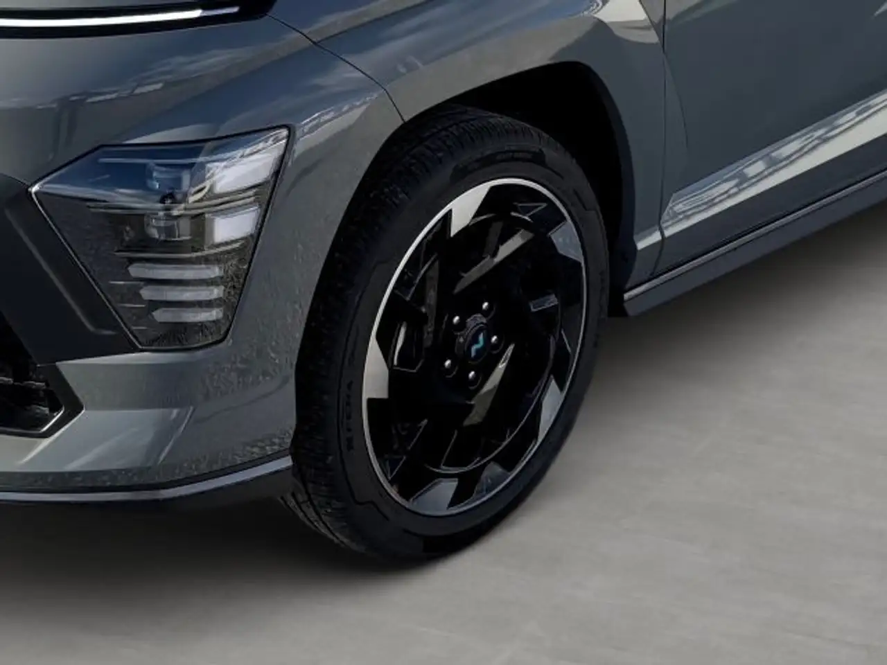 Hyundai KONA 65,4kWh N-Line el. Heckklappe 6