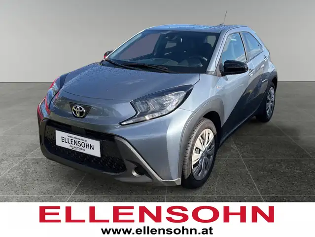 Toyota Aygo X AYGO X 1,0 l Play mit Sitzheizung