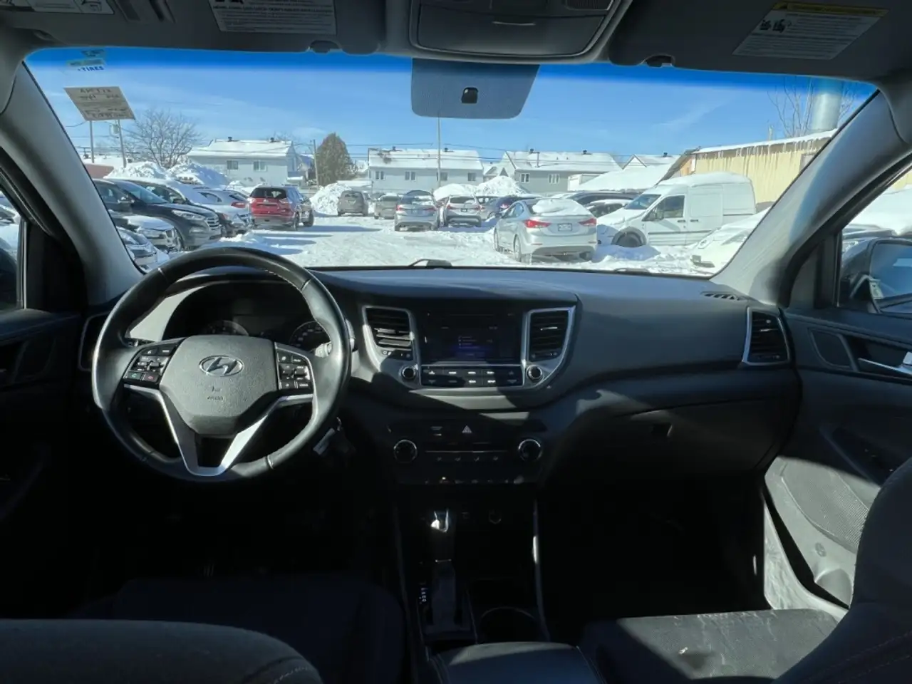 Hyundai TUCSON photo Hyundai TUCSON