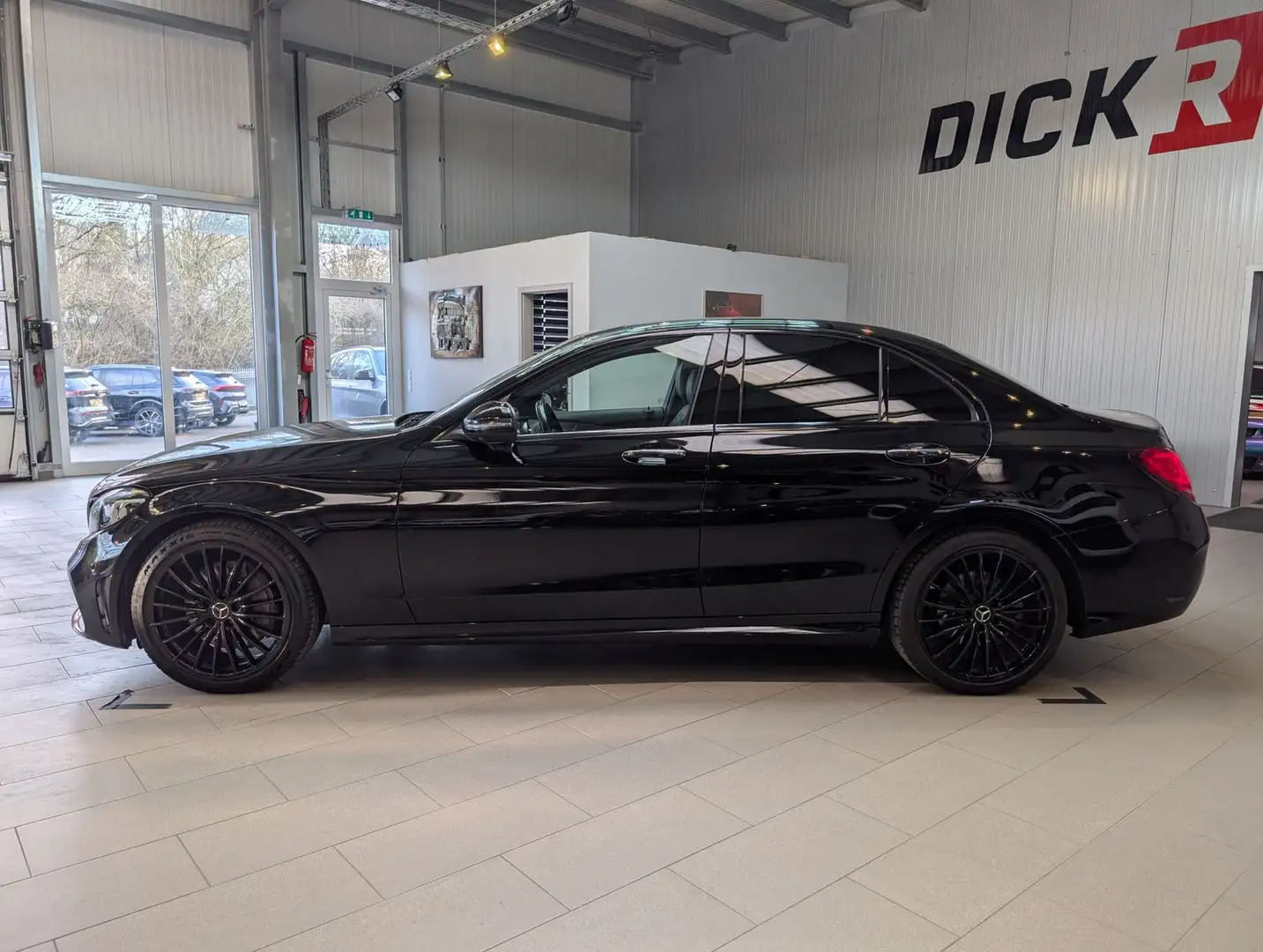 Mercedes-Benz C 300 d 4M AMG-Line ACC Multibeam 360° Pano Voll Noir - 2