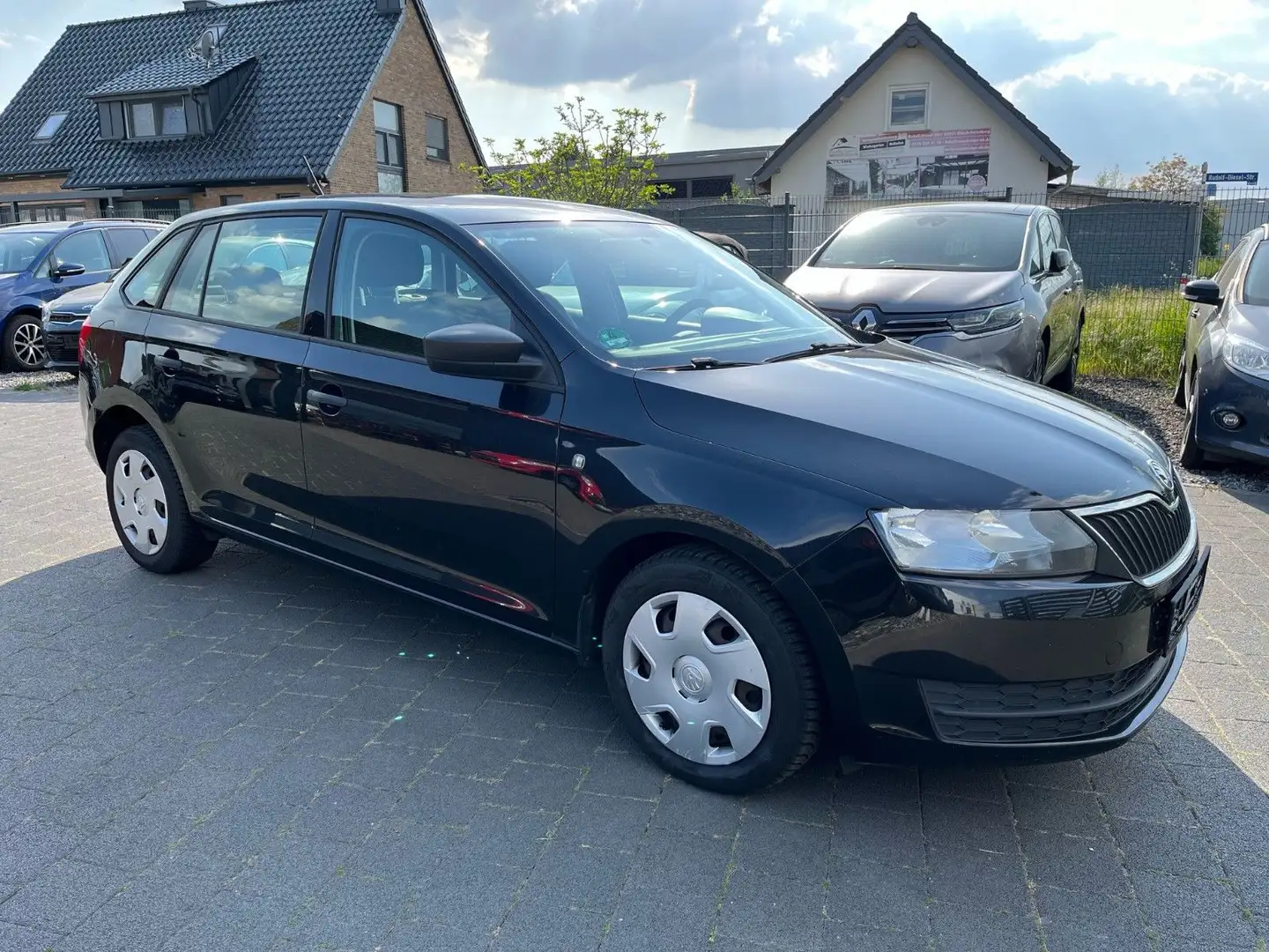 Skoda Rapid/Spaceback Spaceback Active Zwart - 1