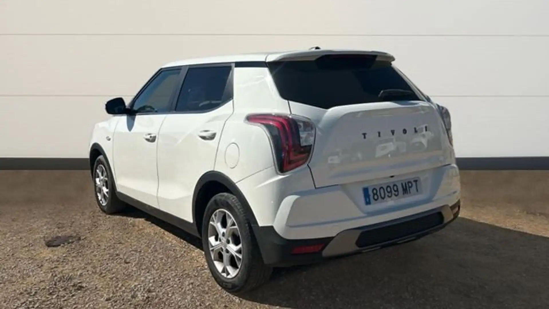 SsangYong Tivoli 1.5 G15T URBAN PLUS 163 5P Blanco - 2