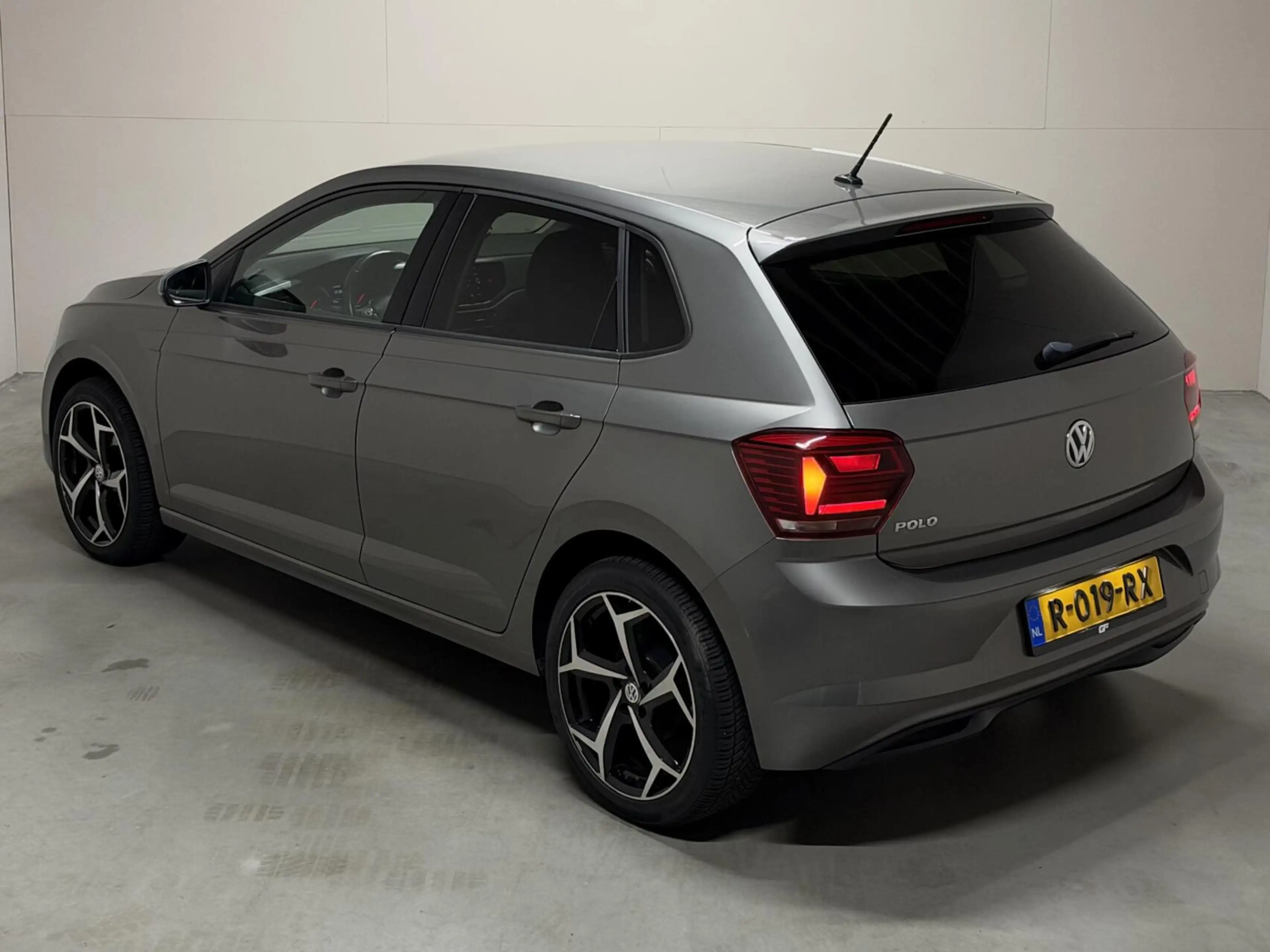Volkswagen Polo 1.0 TSI 17” R-Line DSG CarPlay Stoelverwarming — photo 9