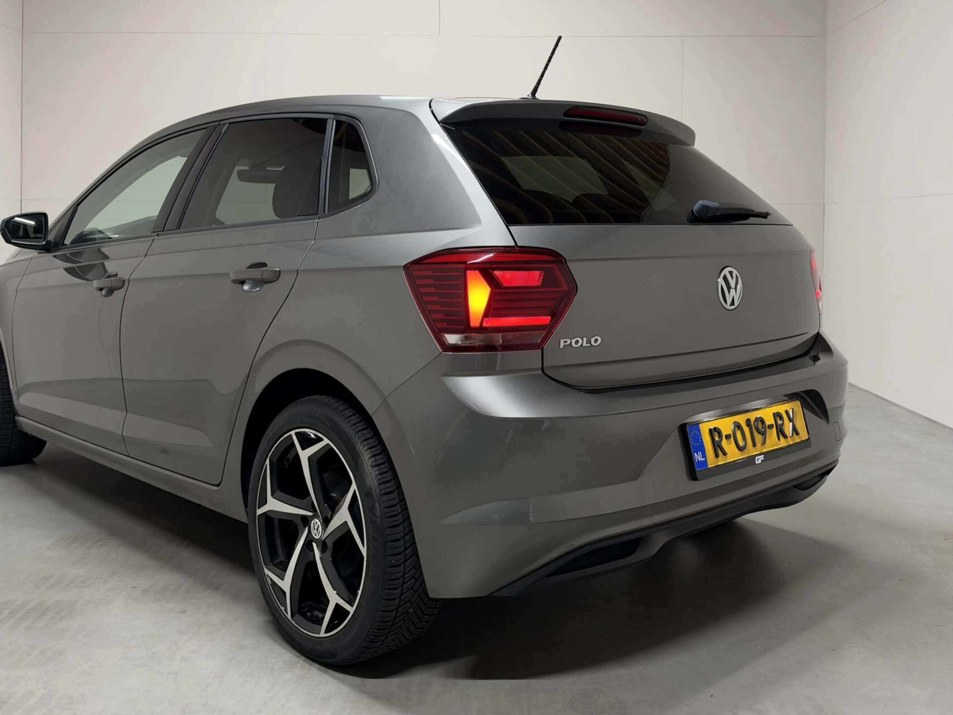 Volkswagen Polo 1.0 TSI 17” R-Line DSG CarPlay Stoelverwarming — photo 39