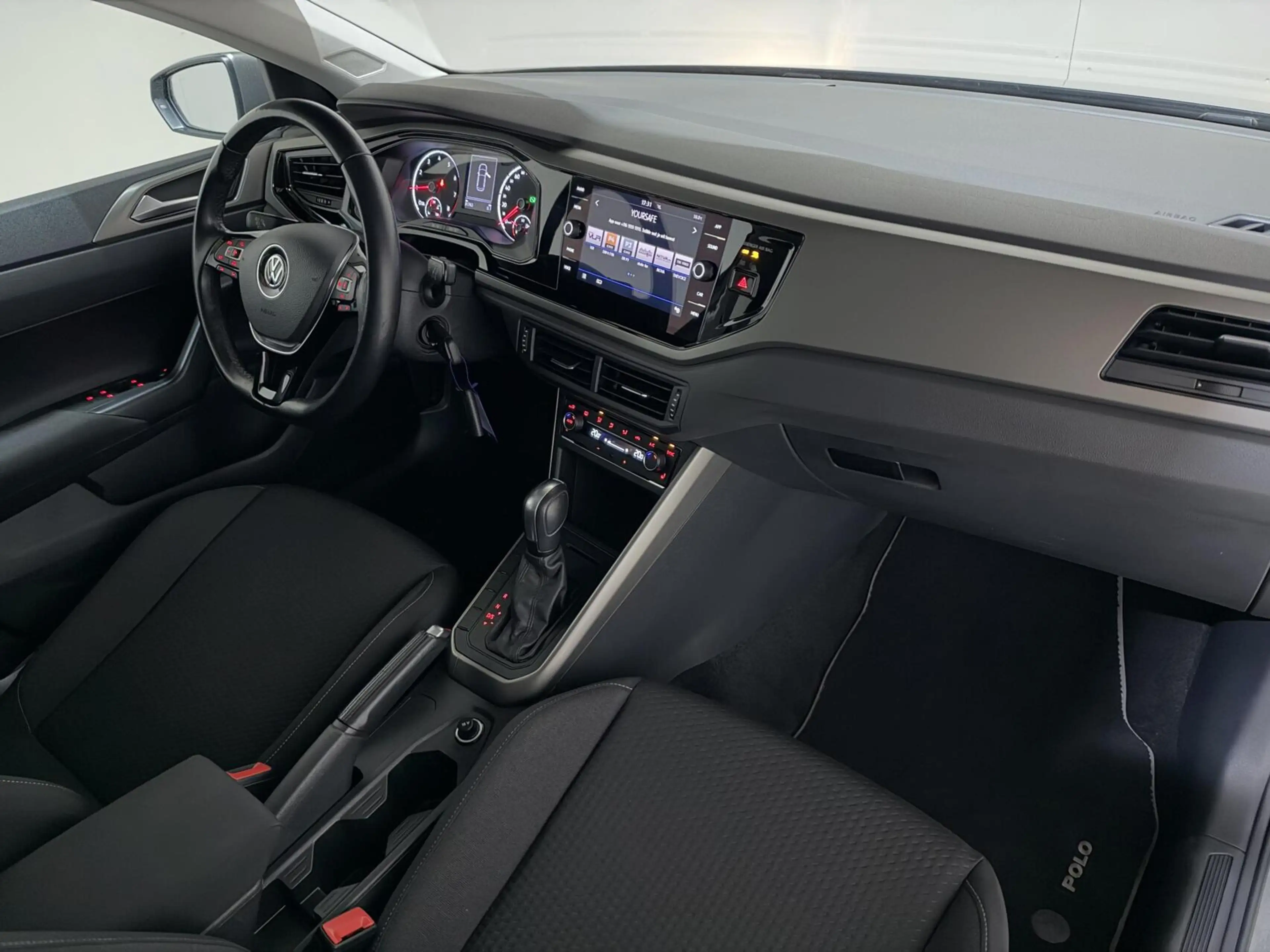 Volkswagen Polo 1.0 TSI 17” R-Line DSG CarPlay Stoelverwarming — photo 18
