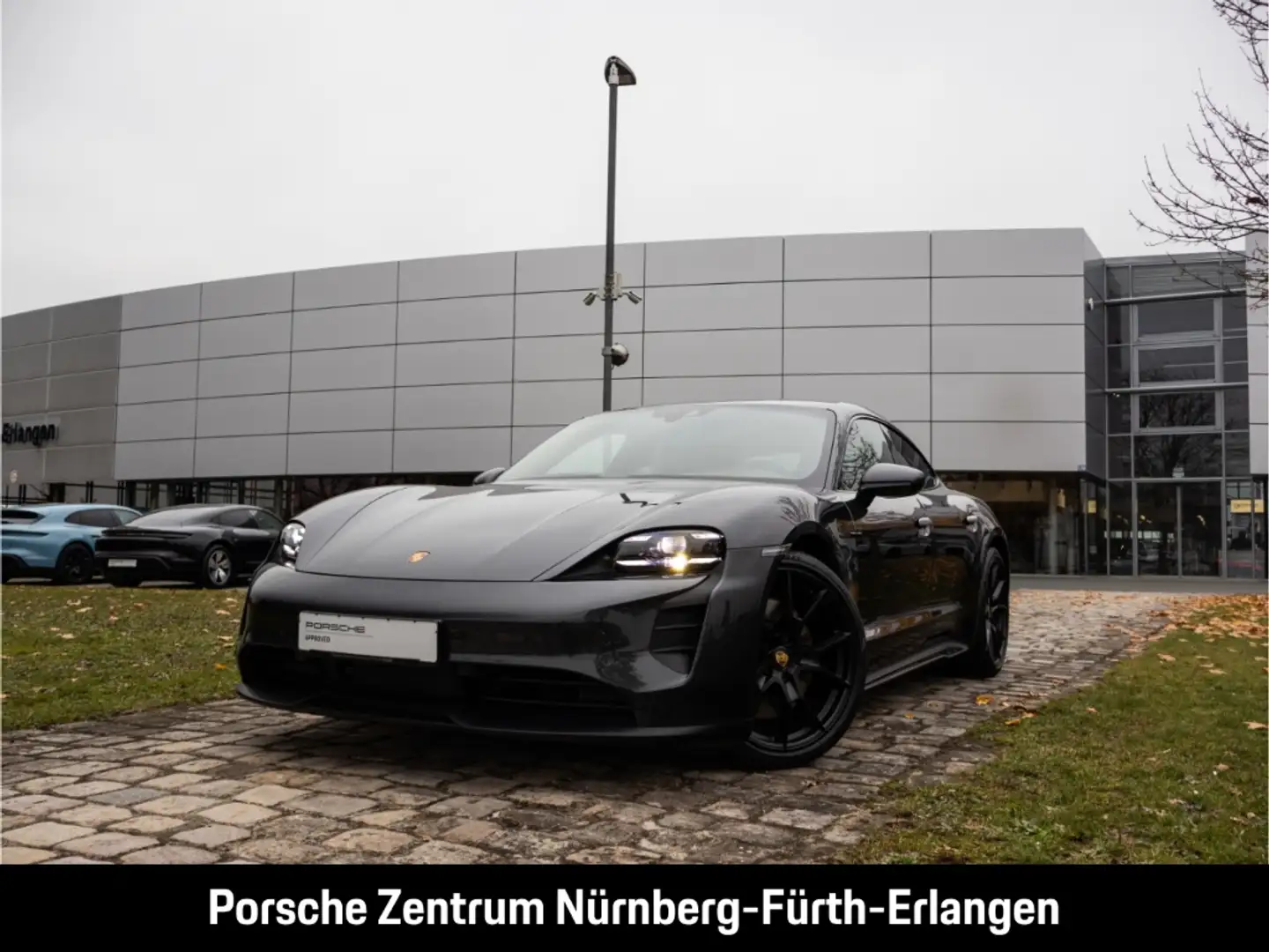Porsche Taycan GTS BOSE InnoDrive Head-Up 360°Kamera Spurwechsel Grau - 1