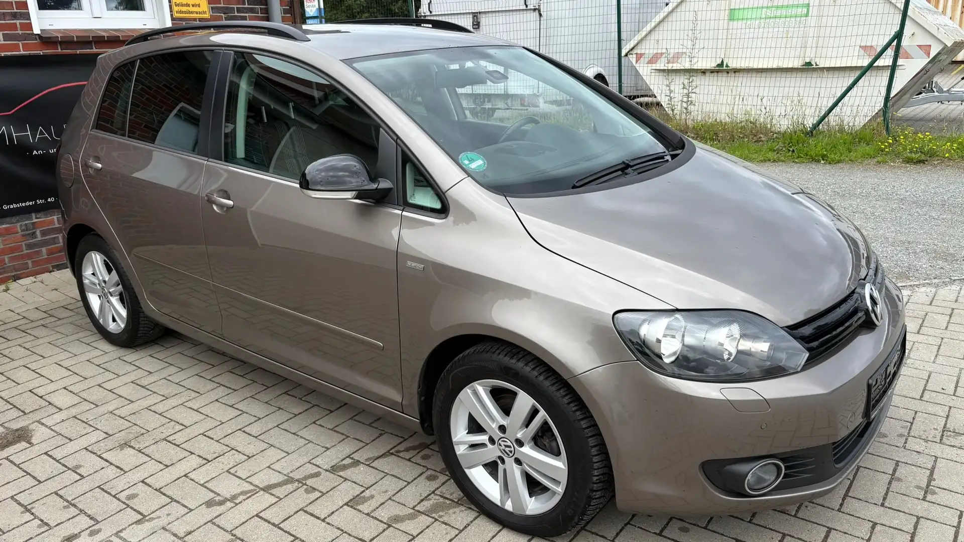Volkswagen Golf Plus 1.6 TDI*Match*Scheckheft*Top Gepflegt*Finanzierung Bruin - 2