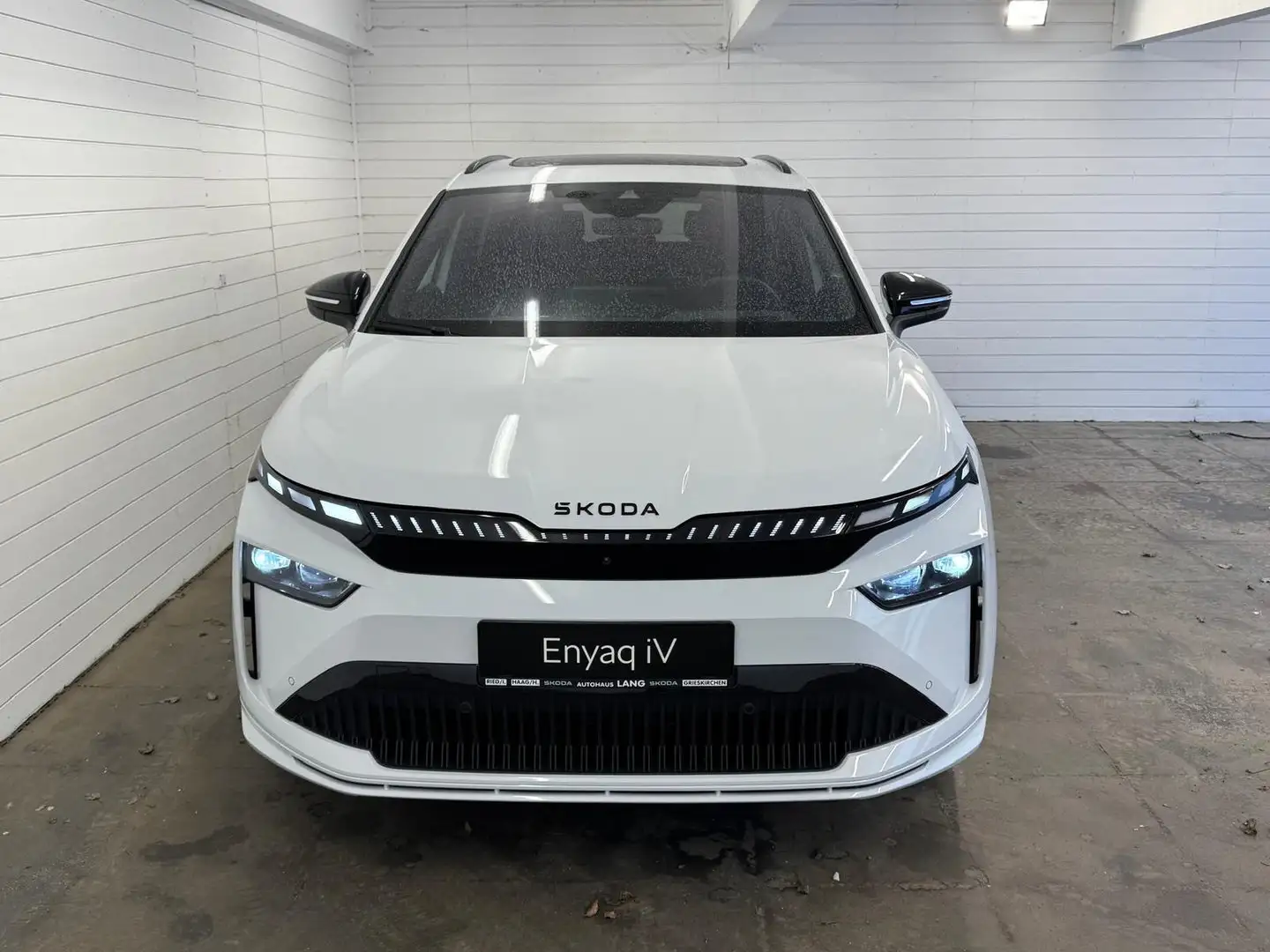 Skoda Enyaq Sportline 85x Weiß - 2