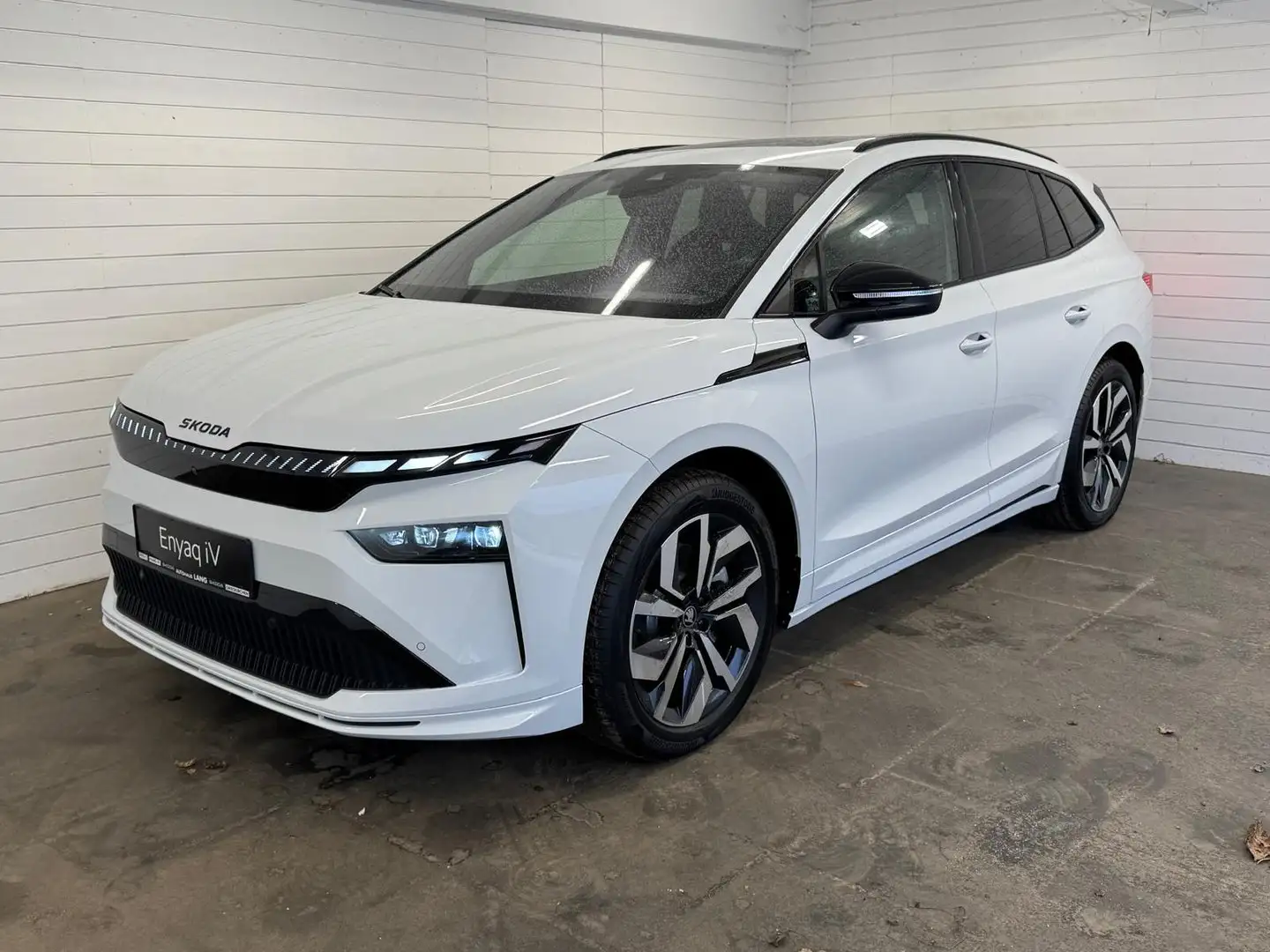 Skoda Enyaq Sportline 85x Weiß - 1