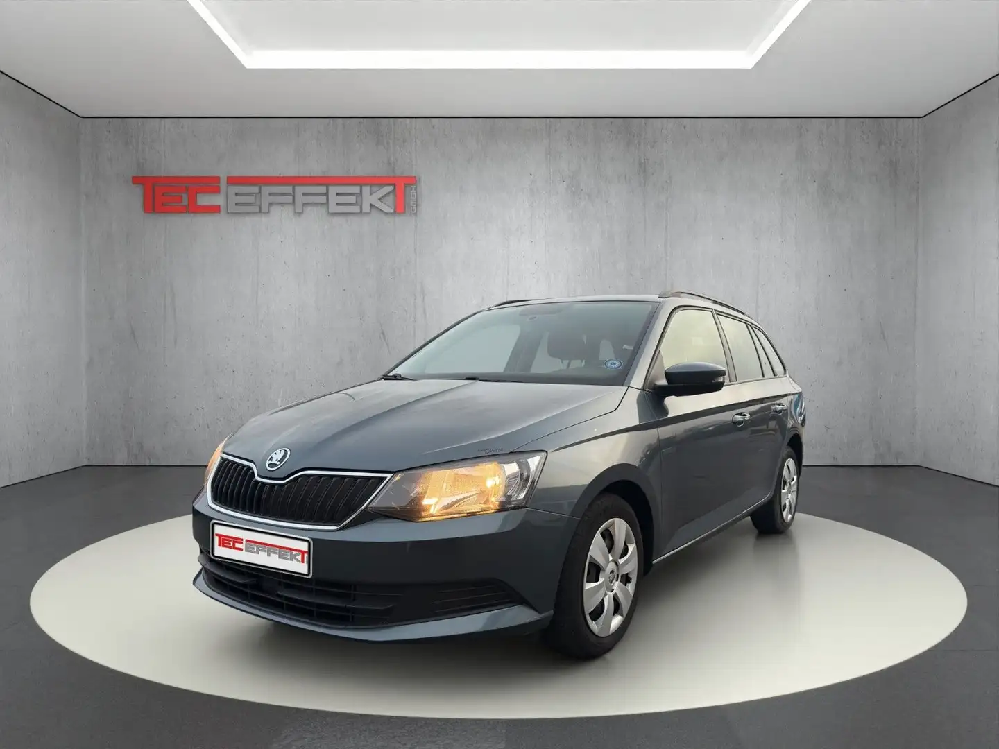 Skoda Fabia Combi Ambition Grau - 1