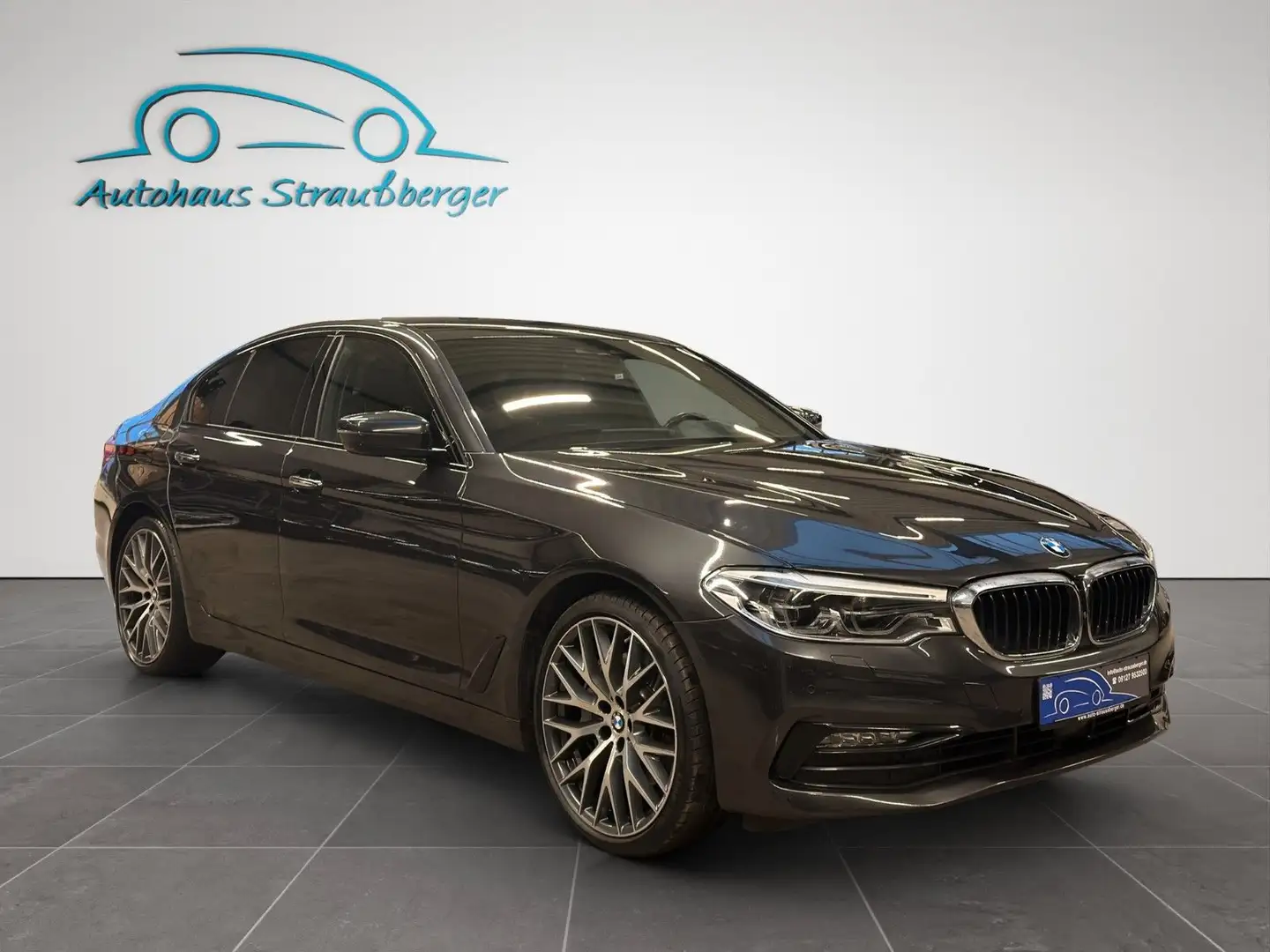 BMW 540 i Lim. xDrive Sport Line DA+ HuD 360° StandH. Grau - 2