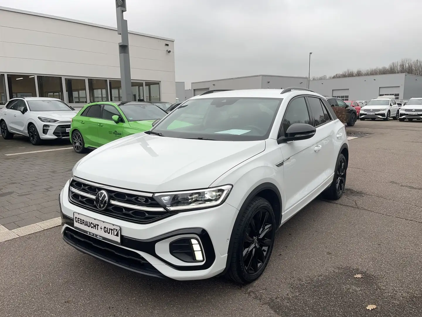 Volkswagen T-Roc 2.0 TSI DSG R-Line 4Motion AHK LED Weiß - 1