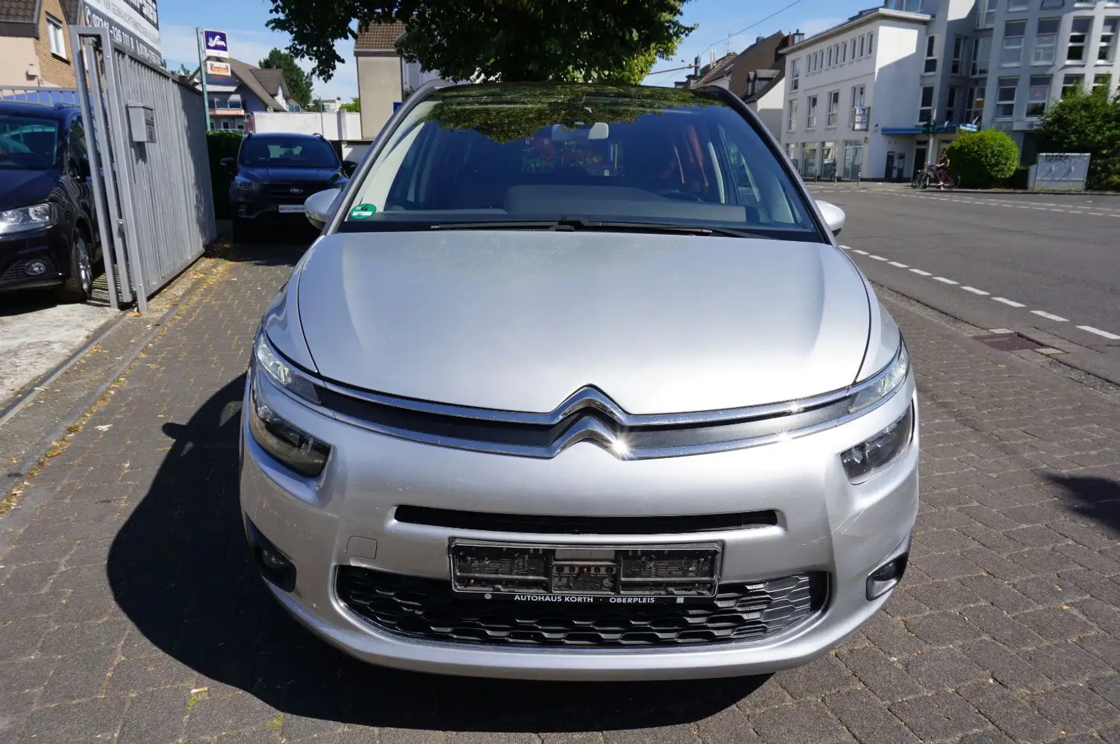 Citroen C4 Picasso 2-Hand / 7 SItzer / Navi / Kamera !!! - 2
