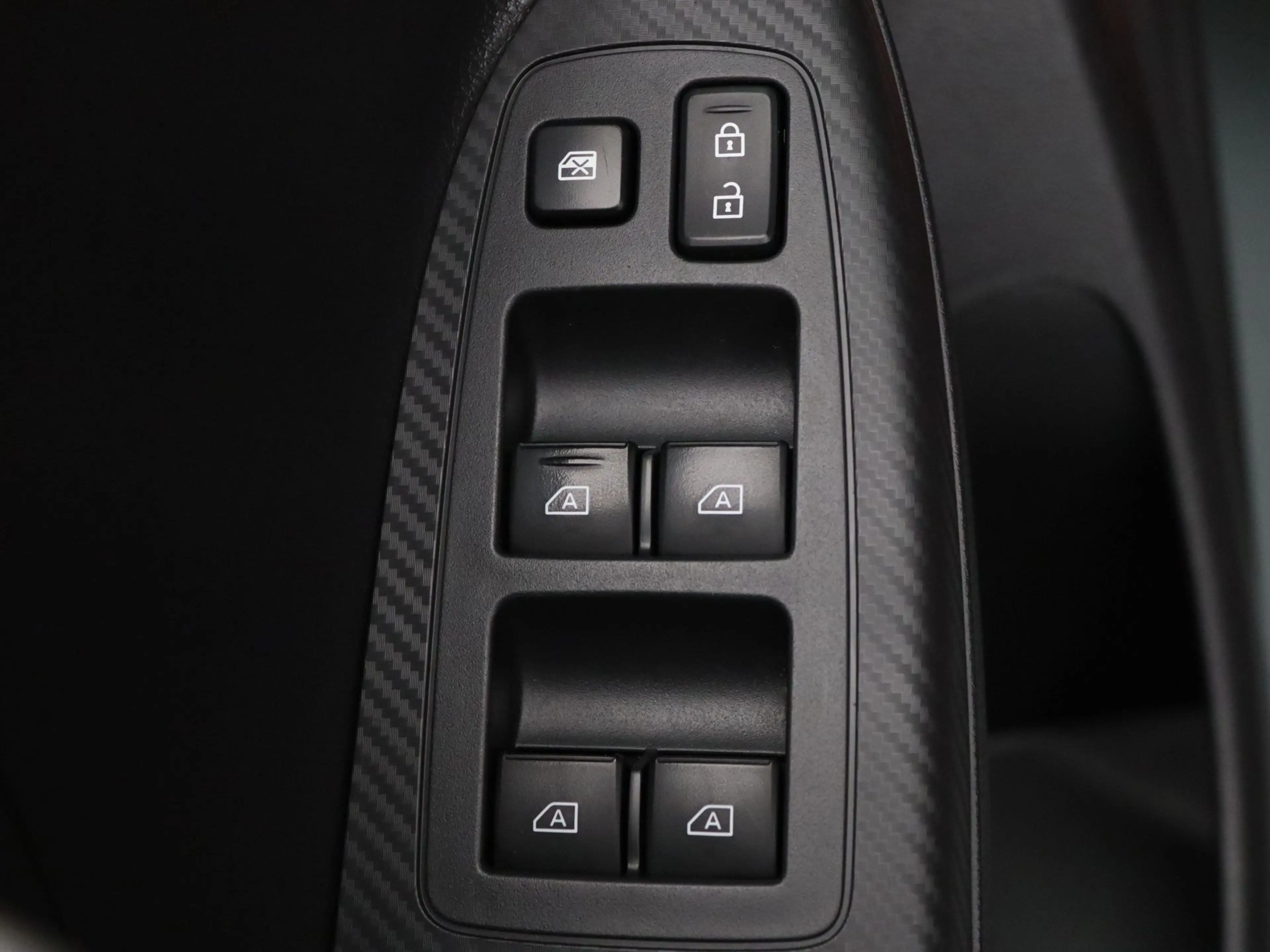 Mitsubishi Eclipse Cross 187pk PHEV Intense+ Camera | Cruise | Navi | Parke — photo 29