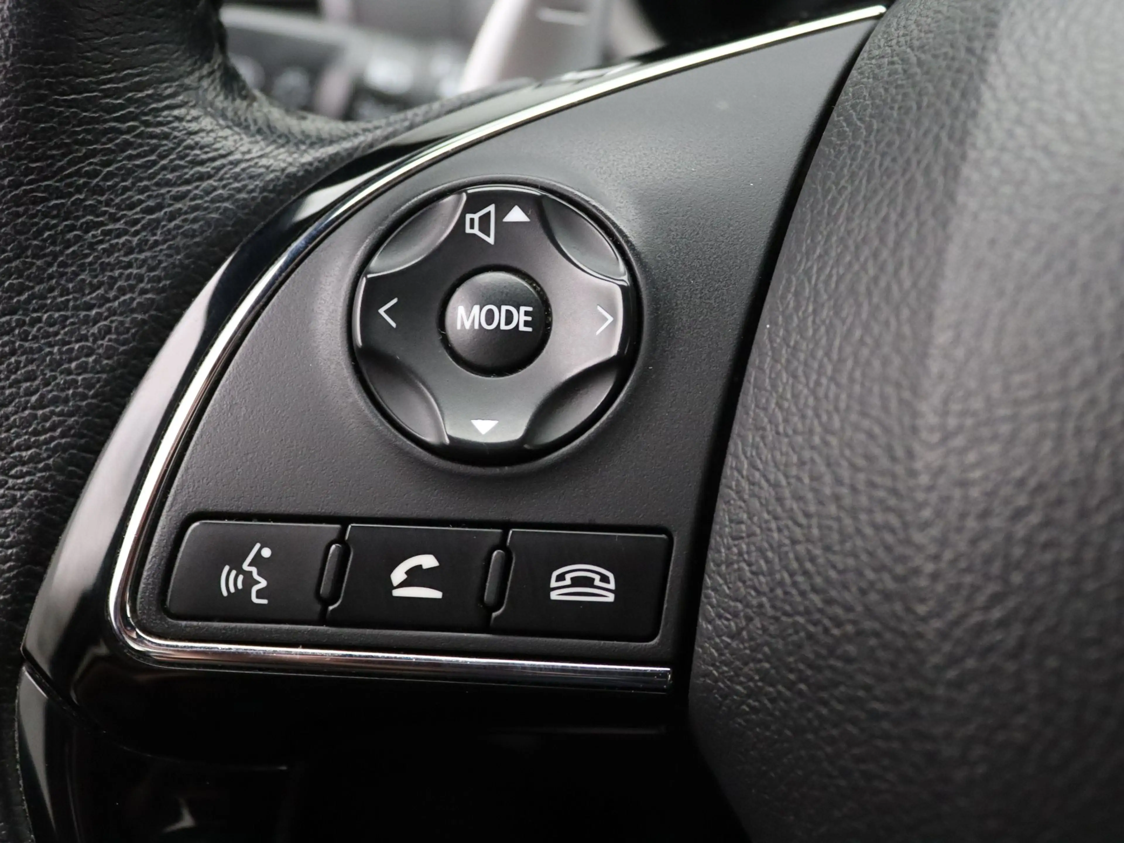 Mitsubishi Eclipse Cross 187pk PHEV Intense+ Camera | Cruise | Navi | Parke — photo 14