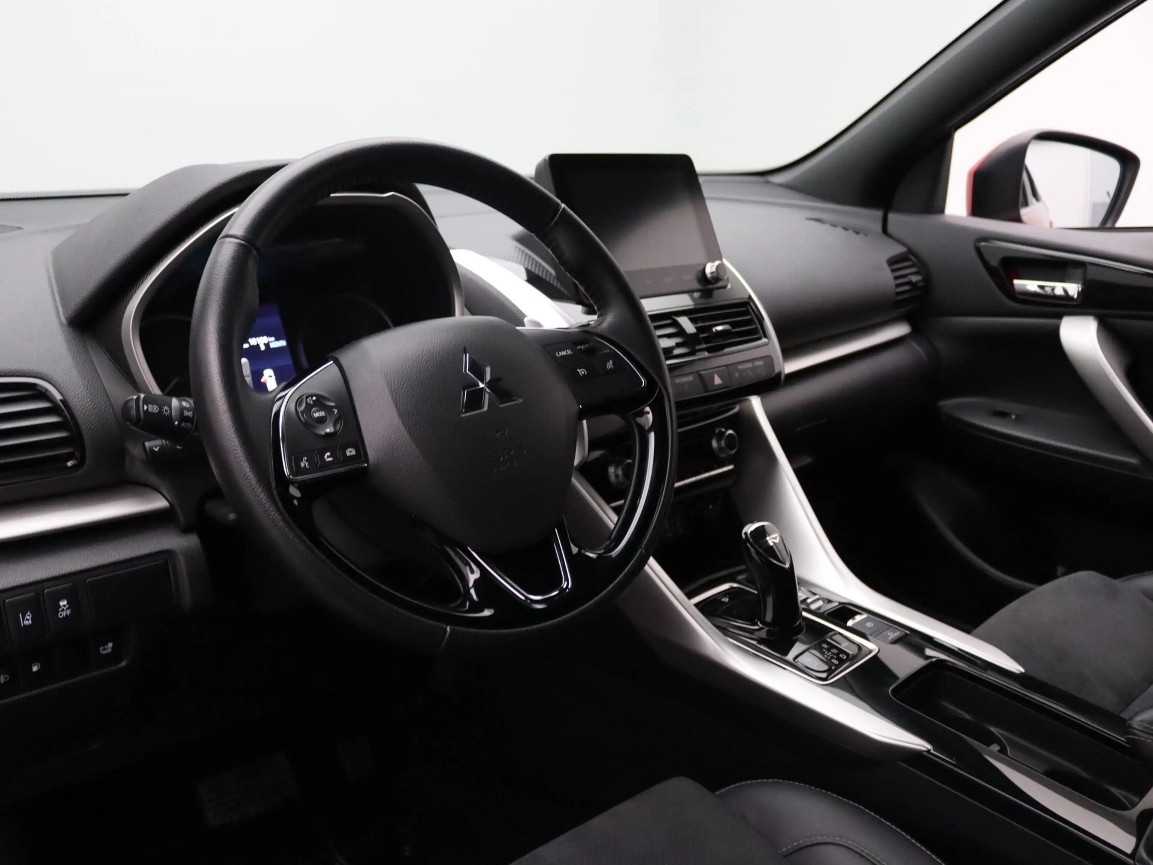 Mitsubishi Eclipse Cross 187pk PHEV Intense+ Camera | Cruise | Navi | Parke — photo 3