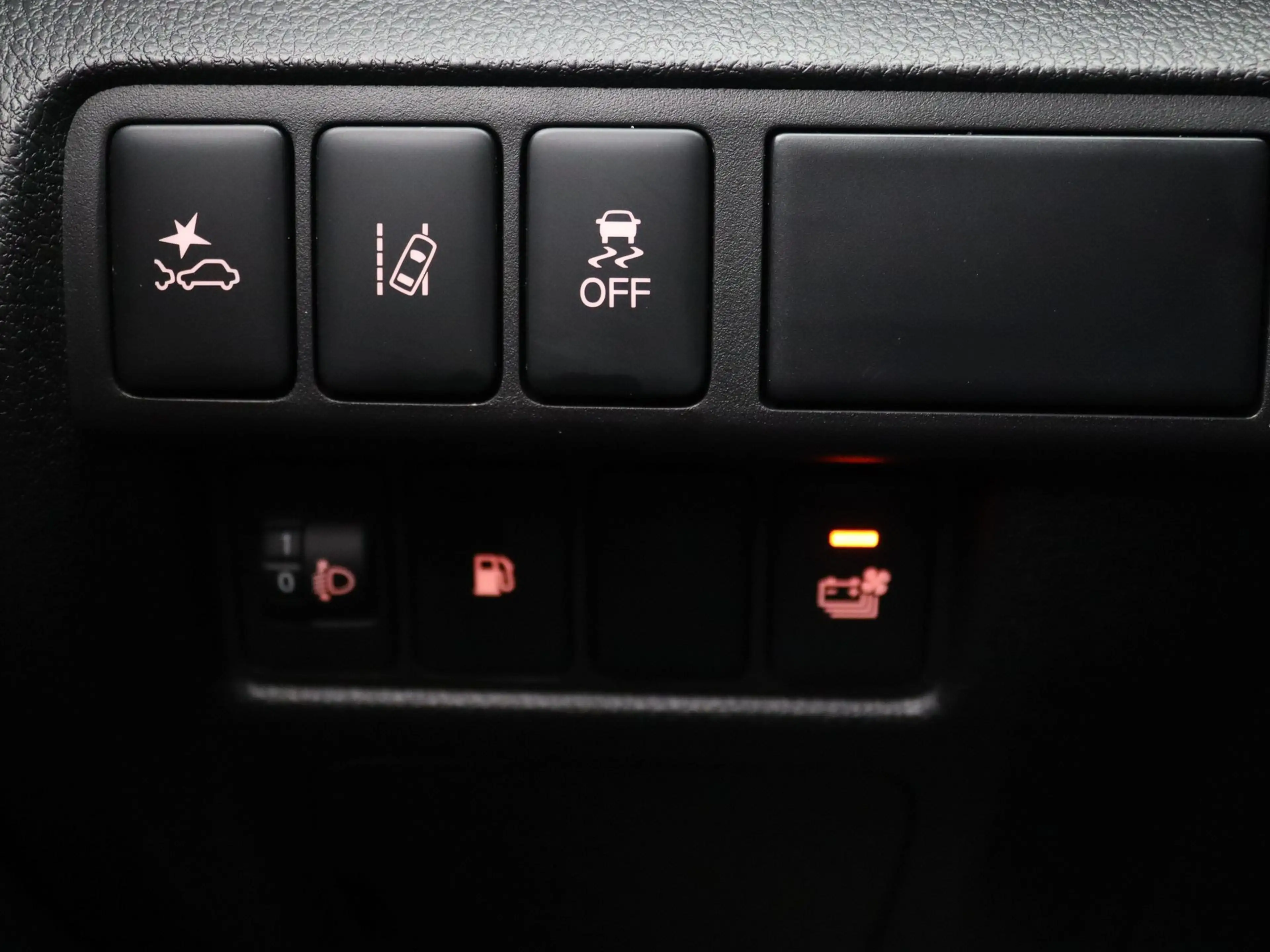Mitsubishi Eclipse Cross 187pk PHEV Intense+ Camera | Cruise | Navi | Parke — photo 23