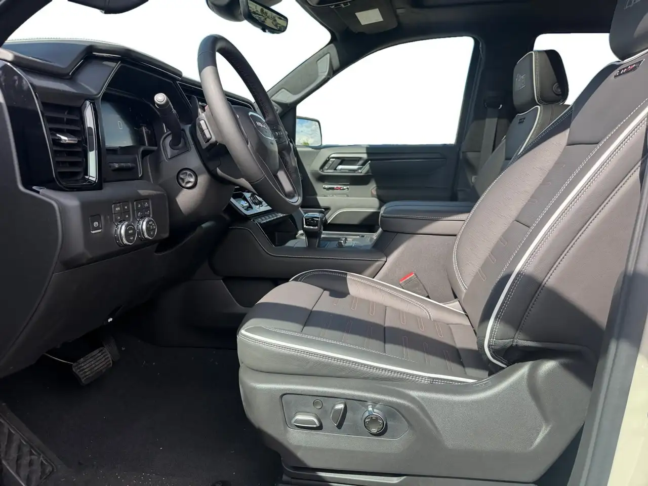 GMC Sierra 1500 снимка GMC Sierra 1500