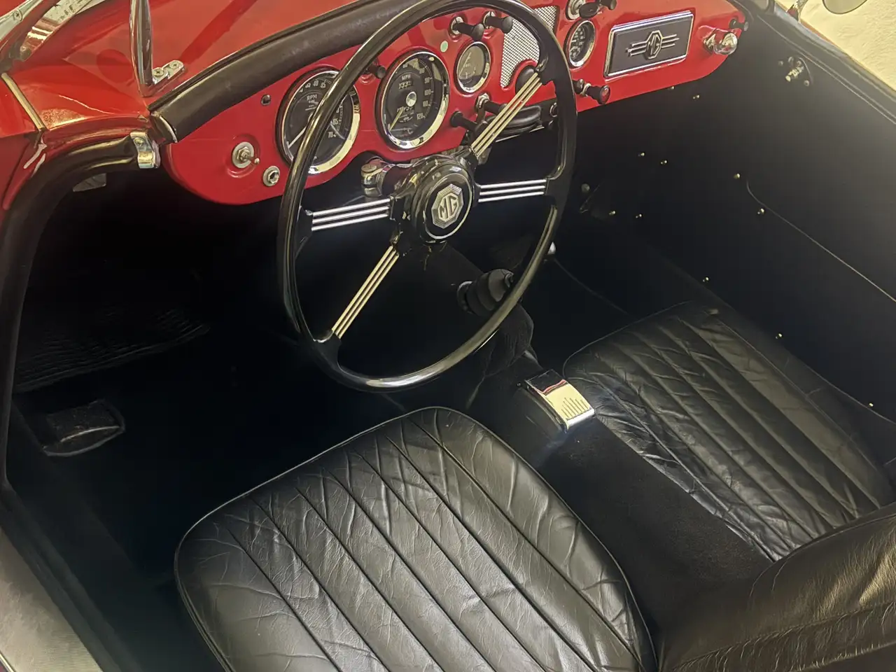 MG MGA 1.5 Roadster org. Speichenräder TÜV NEU, foto 7