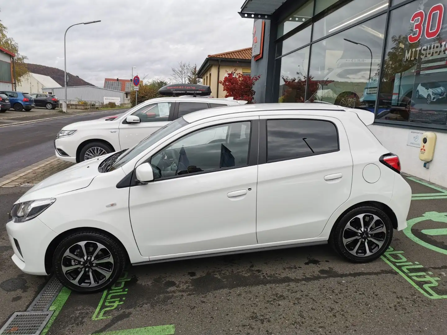 Mitsubishi Space Star Select+ 1.2 AT - Garantie bis 01/2029 Weiß - 2