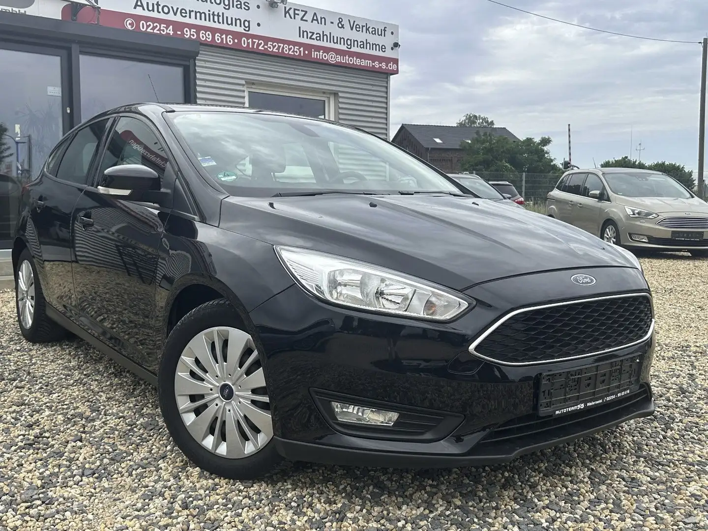 Ford Focus Lim. Business/TEMPO./NAVI./BT./ Schwarz - 2
