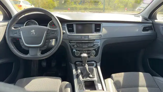 Peugeot 508 view 11