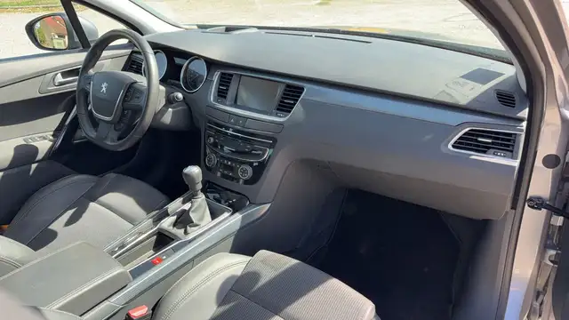 Peugeot 508 view 10