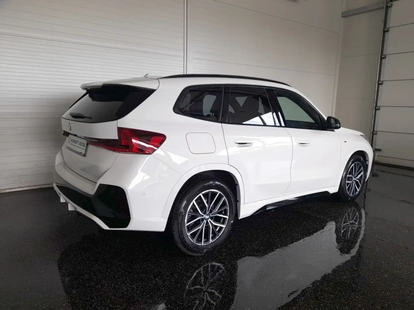 BMW X1 20d M-SPORT 4x4 Aut. *18 ZOLL / VOLL LED & FLA / ACC / NAVI / SHADOW LINE / KAMERA / TEILLEDER-SPORT / E-KLAPPE* Weiß - 2